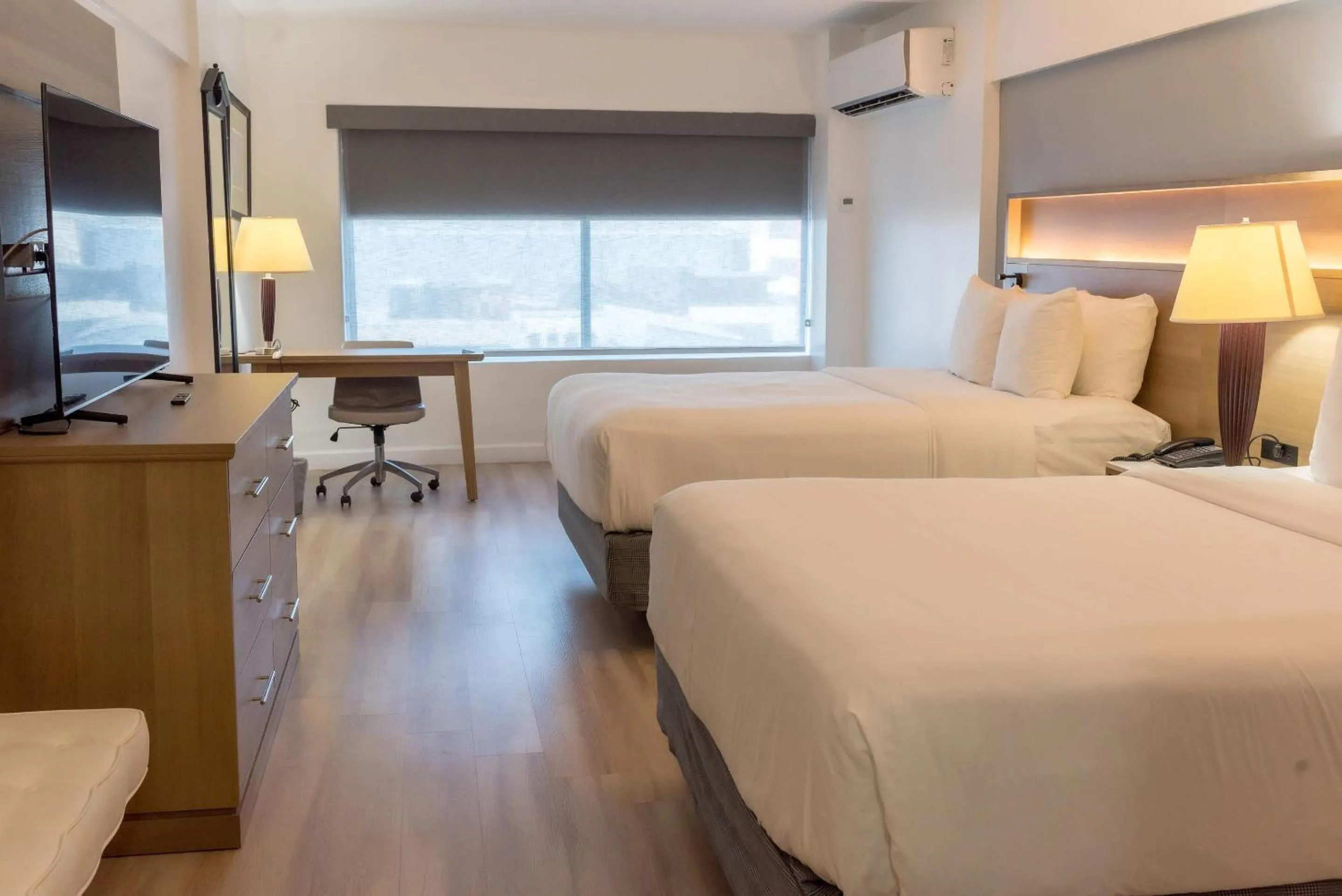 Bedroom, Bed in Radisson Hotel Trinidad