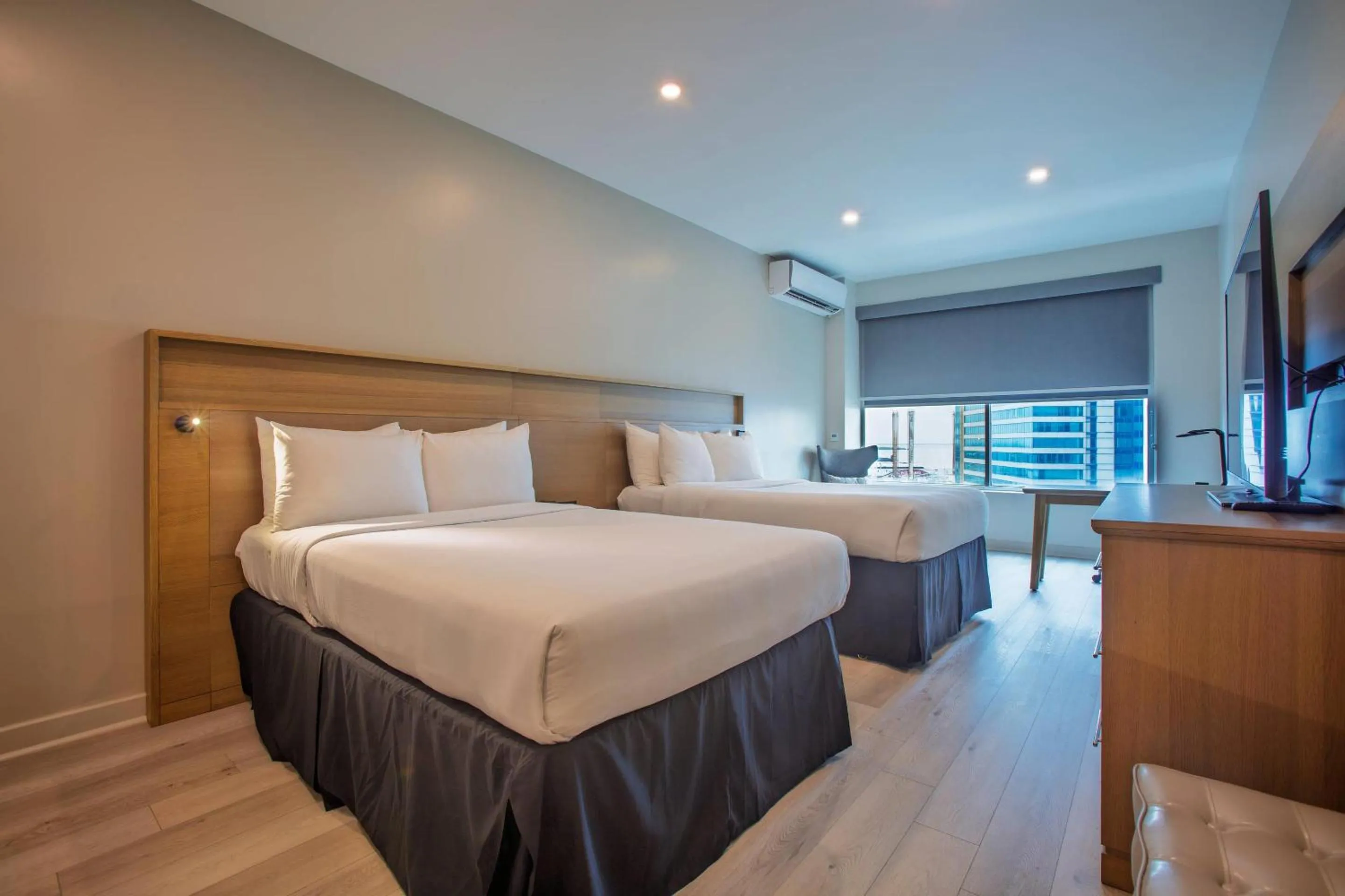 Bedroom, Bed in Radisson Hotel Trinidad