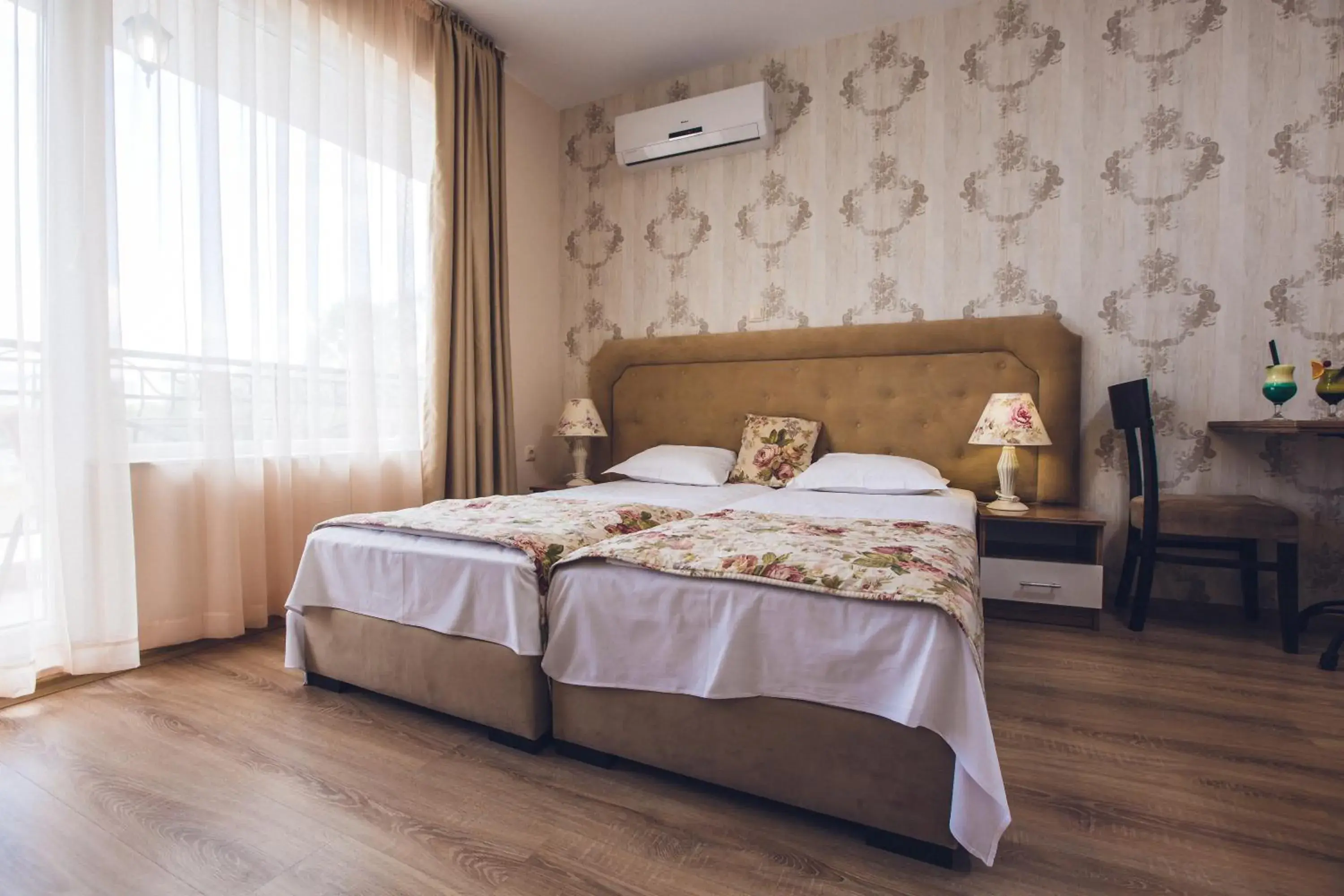 Double or Twin Room in Avenue Deluxe Hotel Double or Twin Room in Avenue Deluxe Hotel