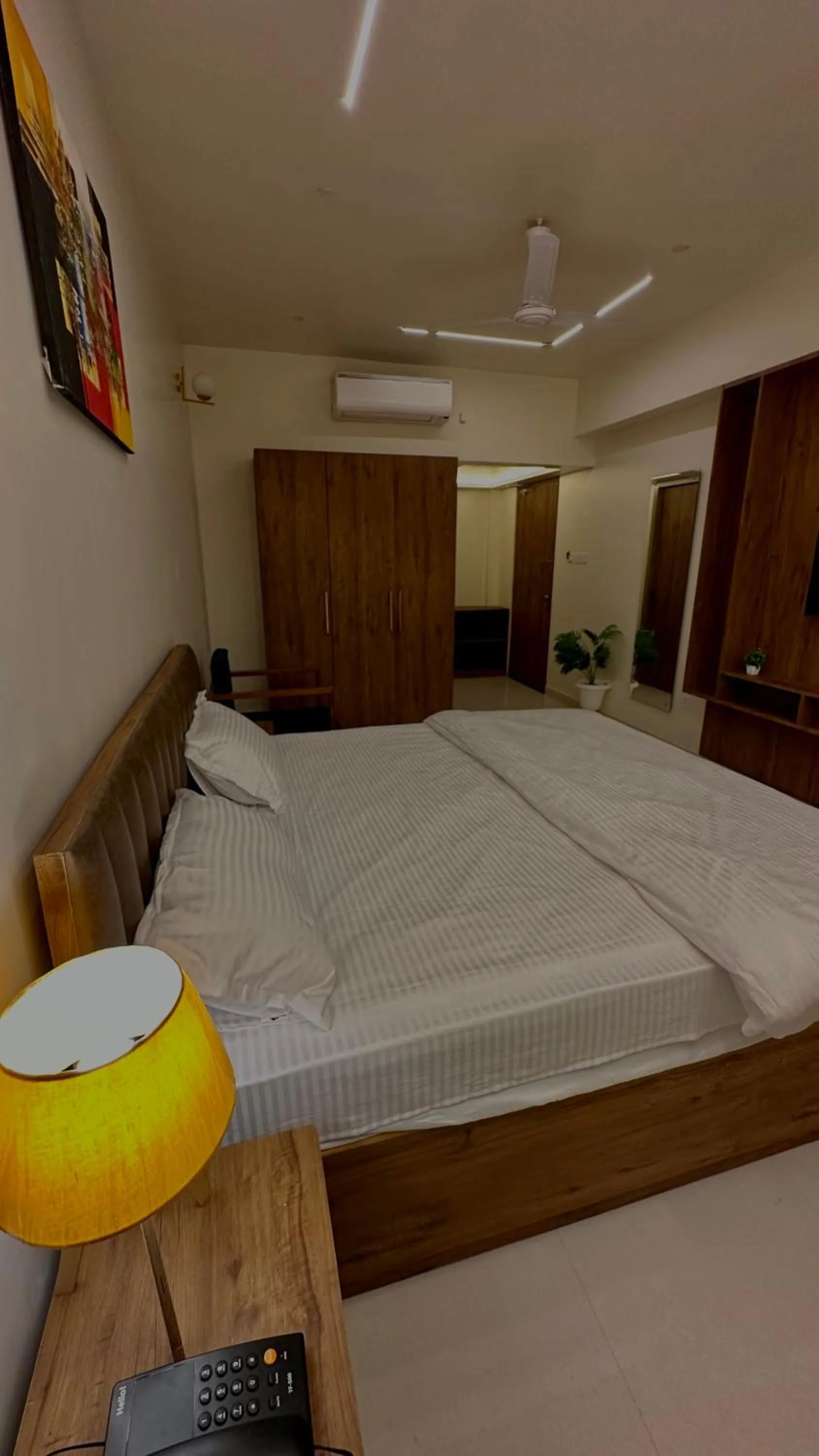 Bed in DrizzleDrop Inn Chennai