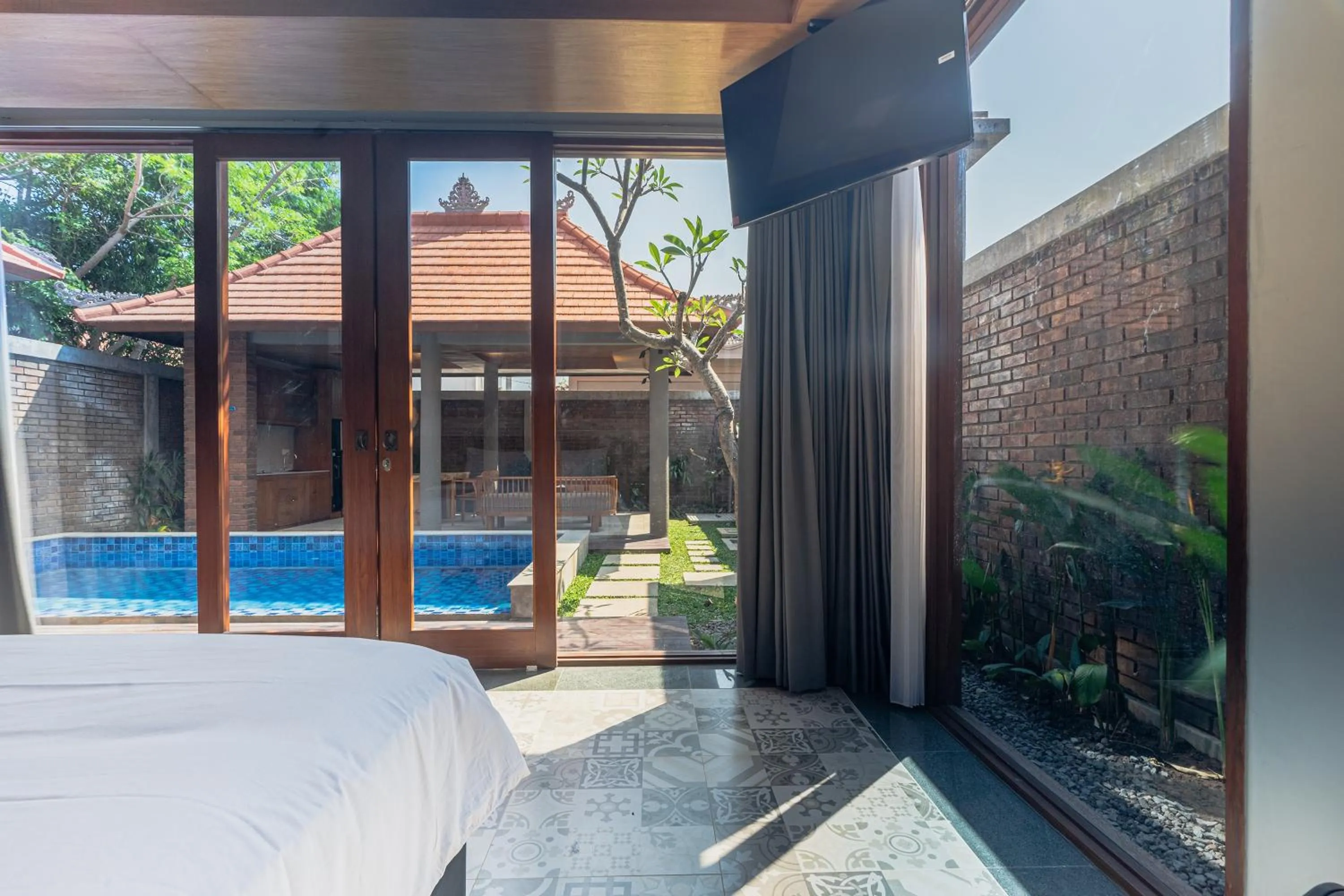 Bed in Serenia Villas Amed