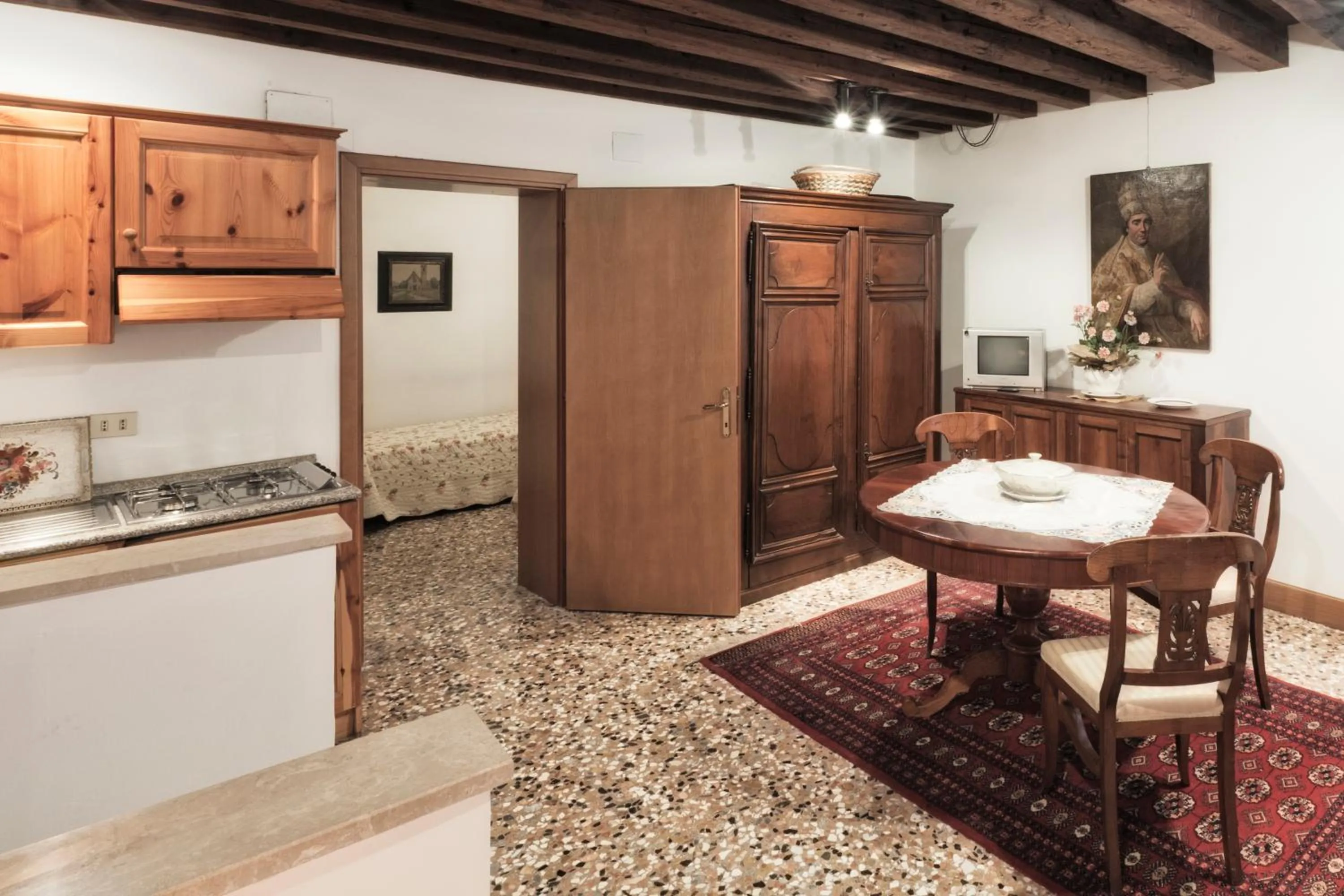 Communal lounge/ TV room in Palazzetto San Lio, Rialto