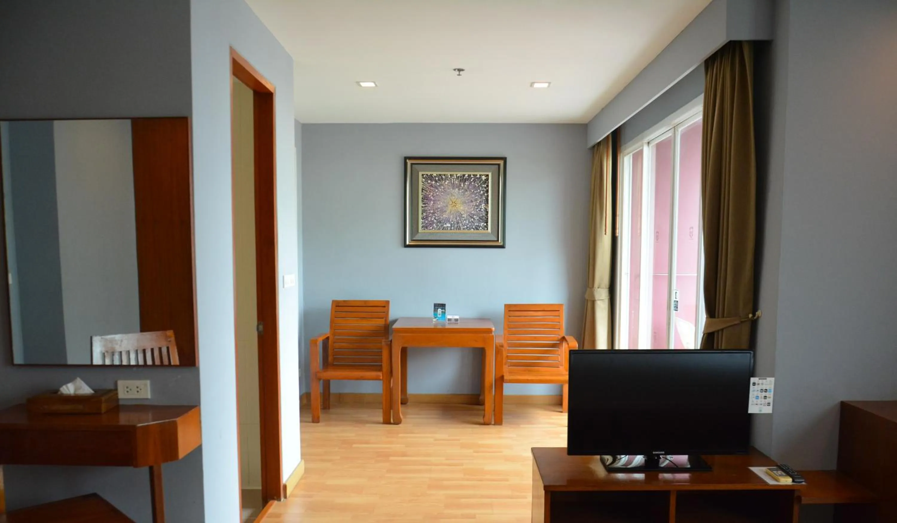 Dining area in Elite Suites Patong