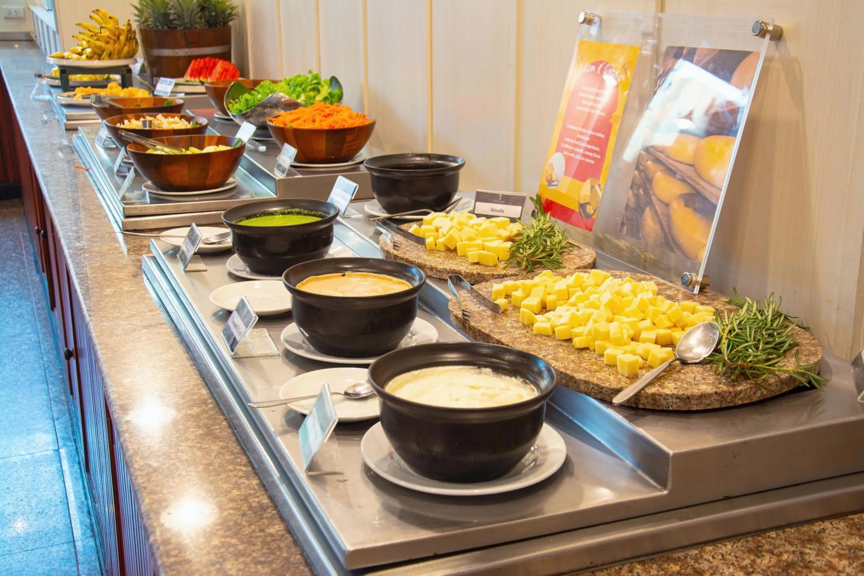 Breakfast in Elite Suites Patong