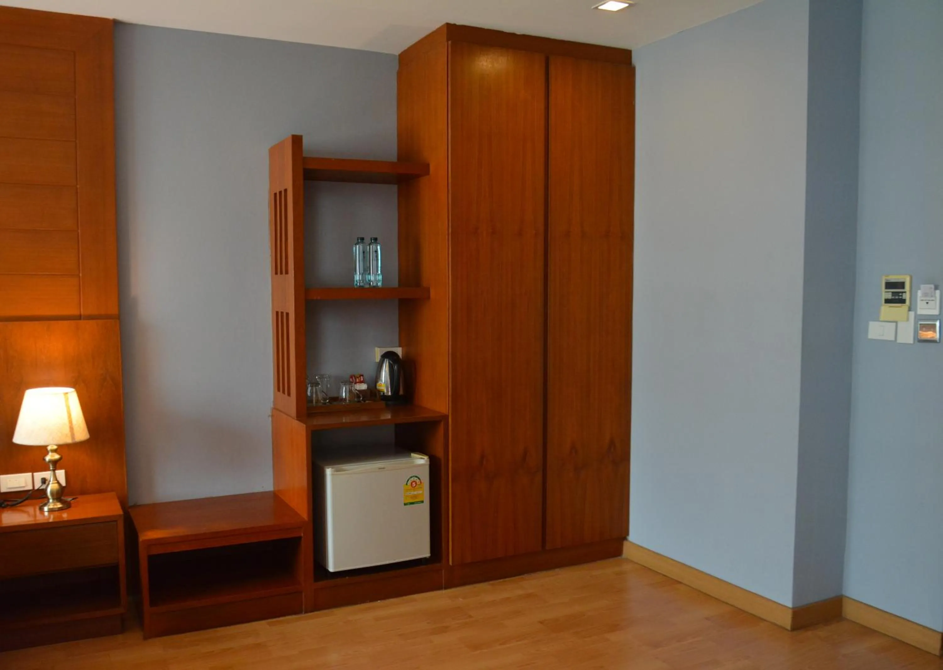 wardrobe in Elite Suites Patong