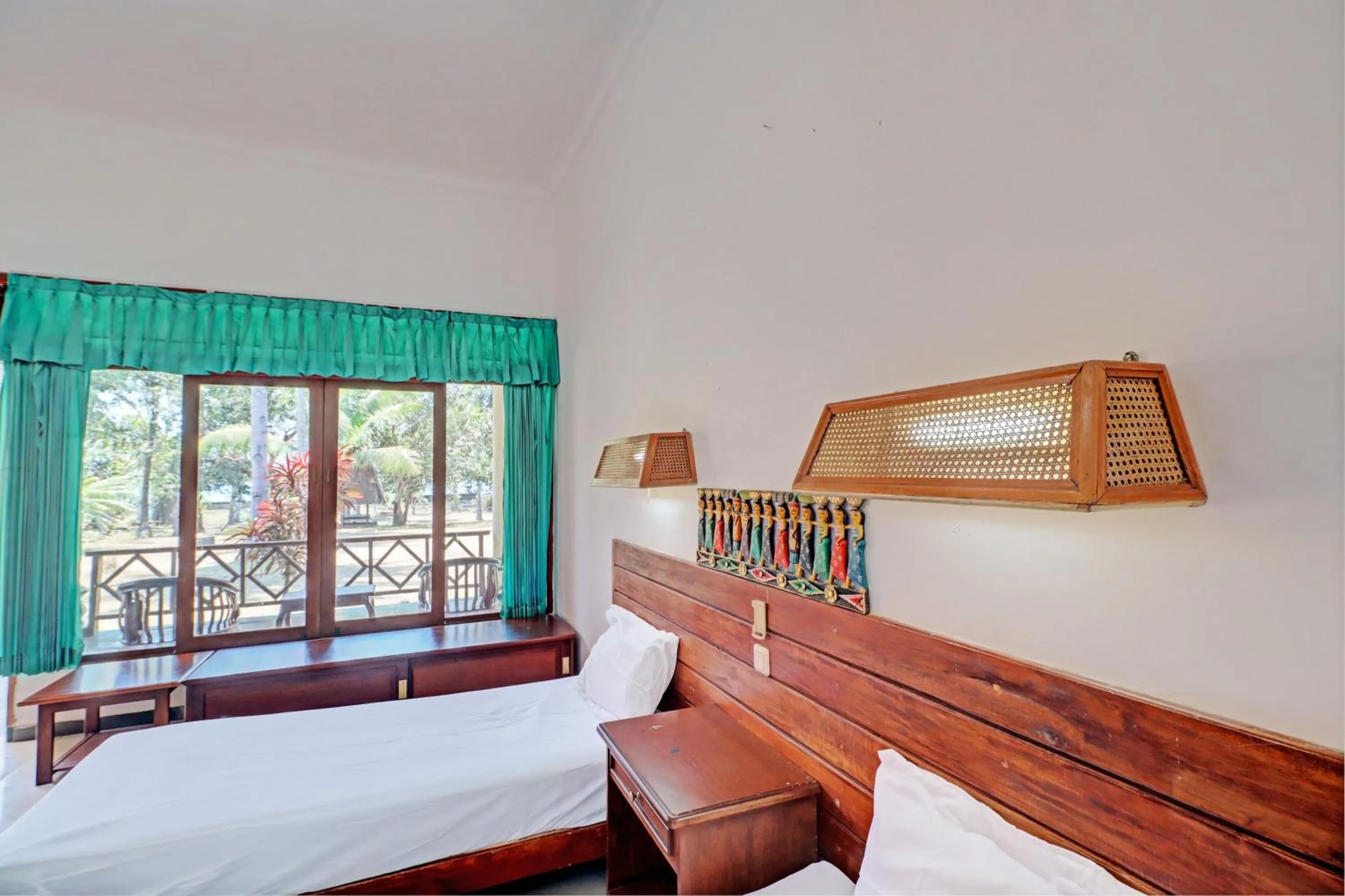 Bedroom, Bed in Capital O 93236 Hotel Hapel Negara