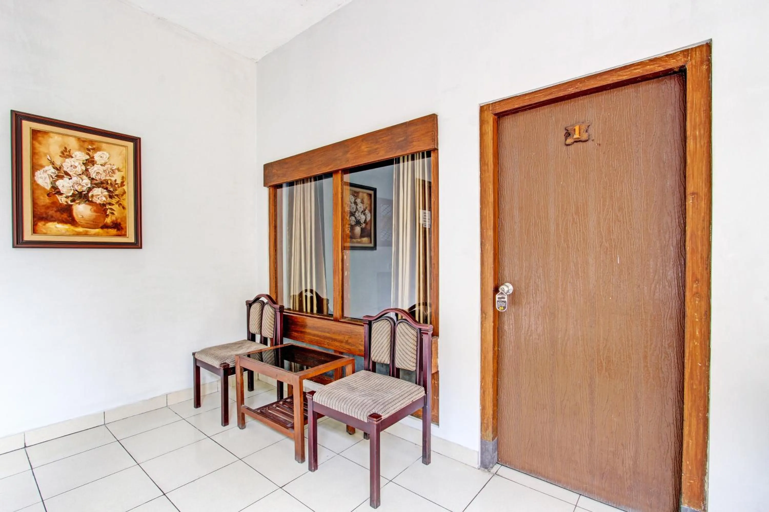 Lobby or reception in Super OYO Capital O 93240 Candra Dewi Hotel