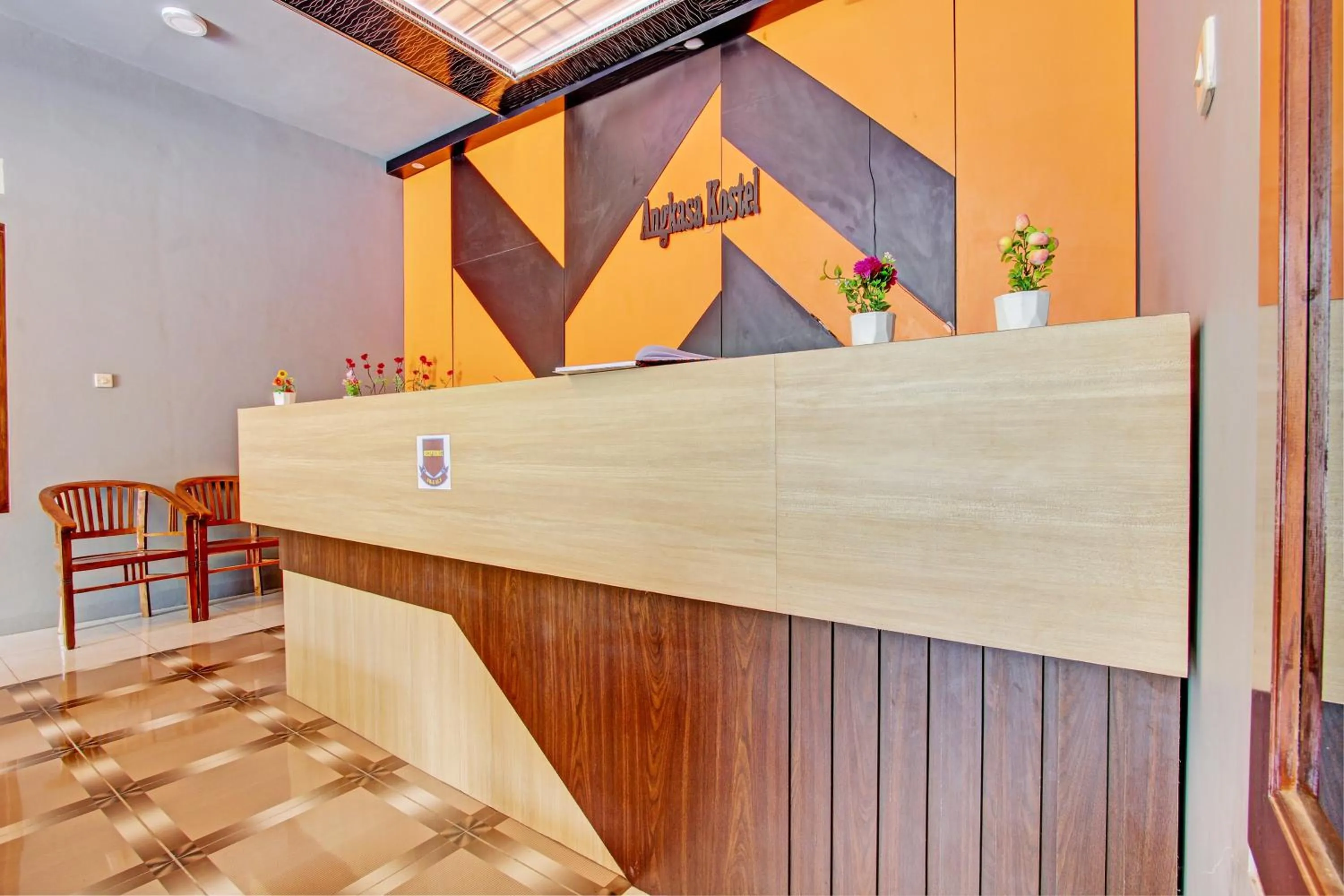 Lobby or reception in Capital O 93244 Angkasa Inn