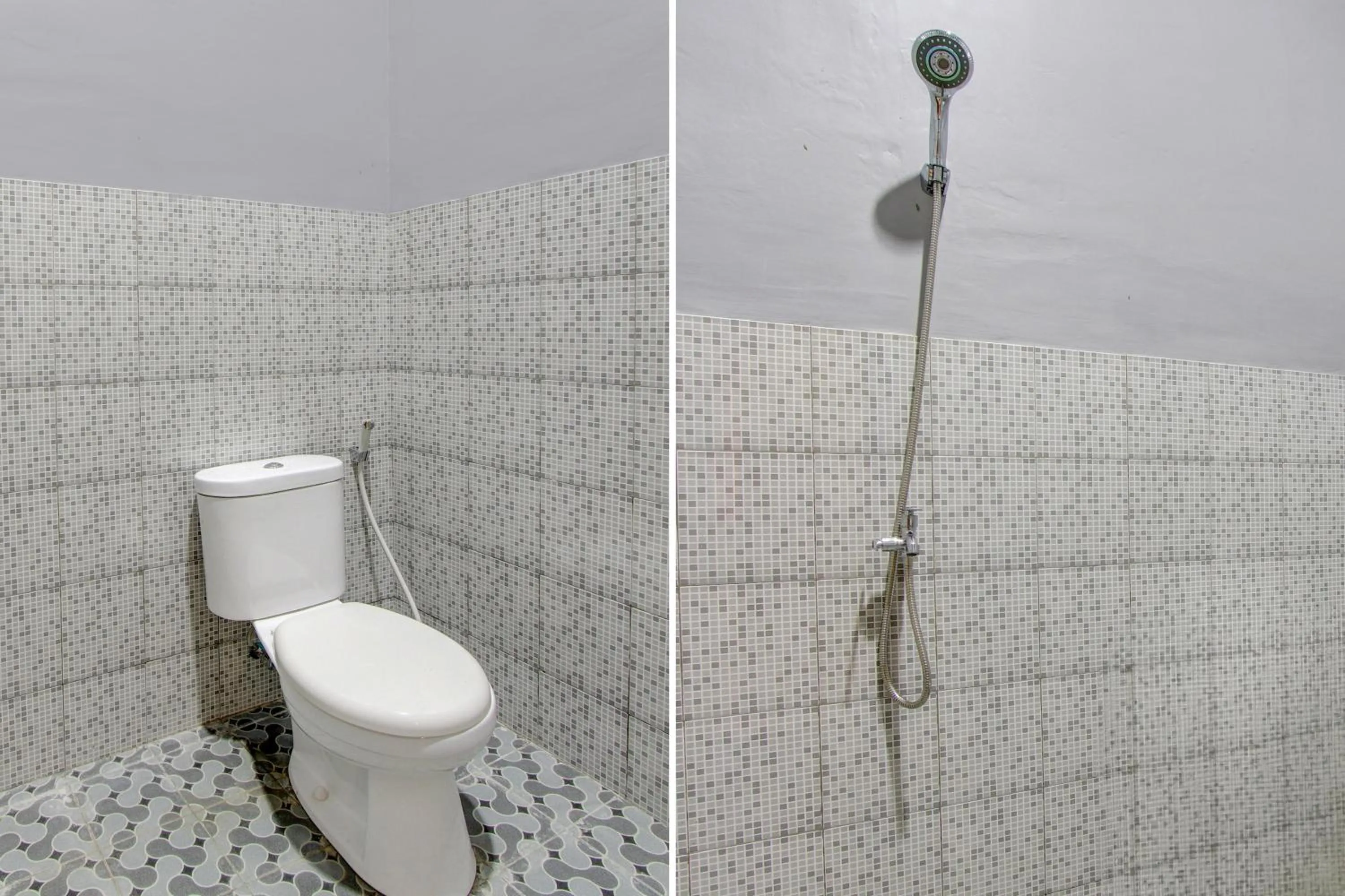 Bathroom in Hotel O Guest House Mulia Dua Syariah