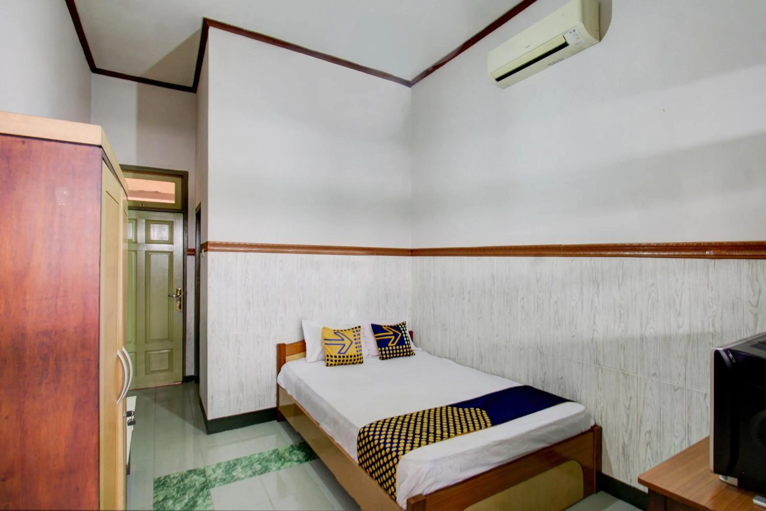Bedroom, Bed in OYO Life 93247 Pondok Pariwisata