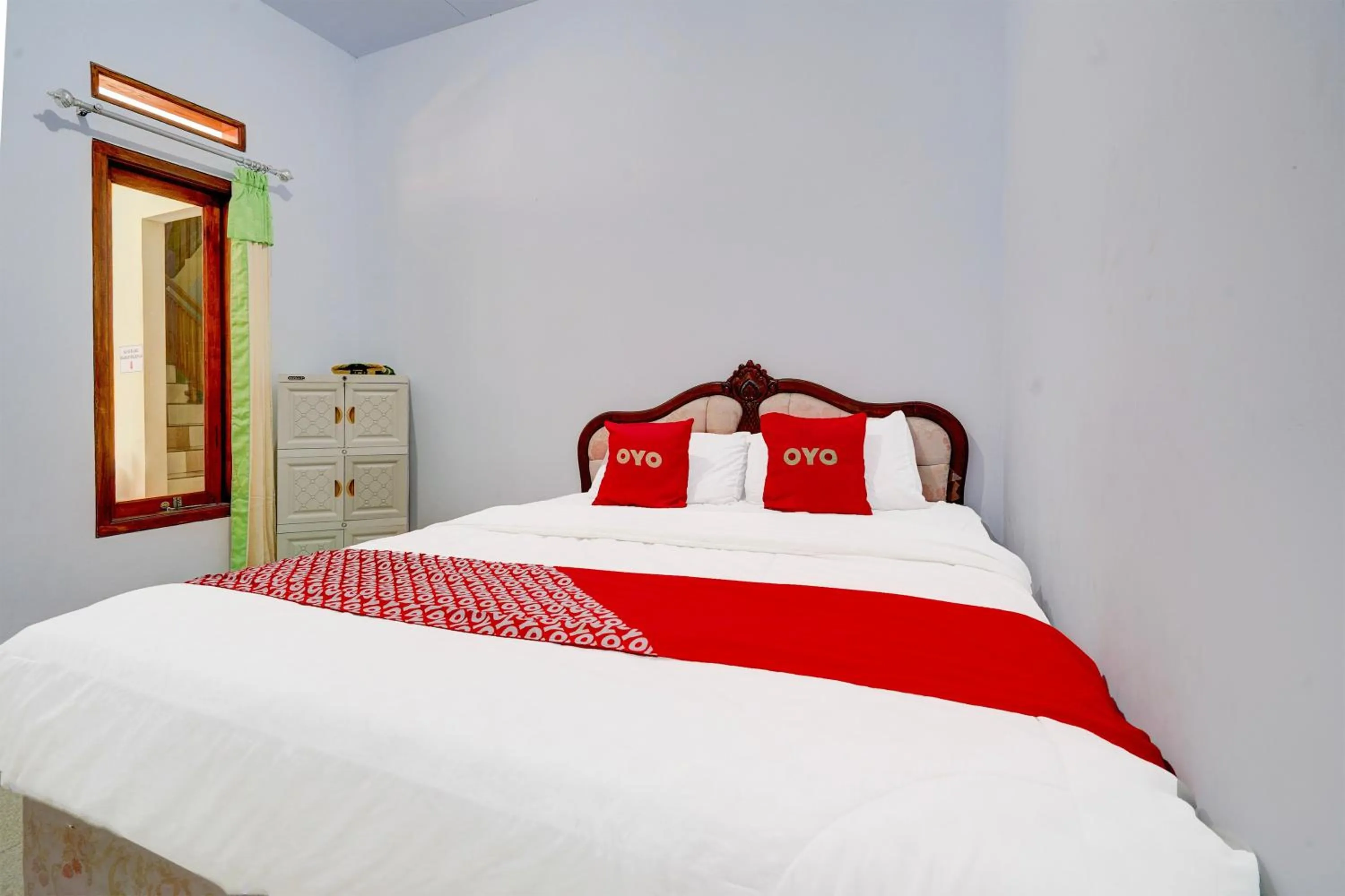 Bedroom, Bed in Hotel O Wisma Jasmine Syariah