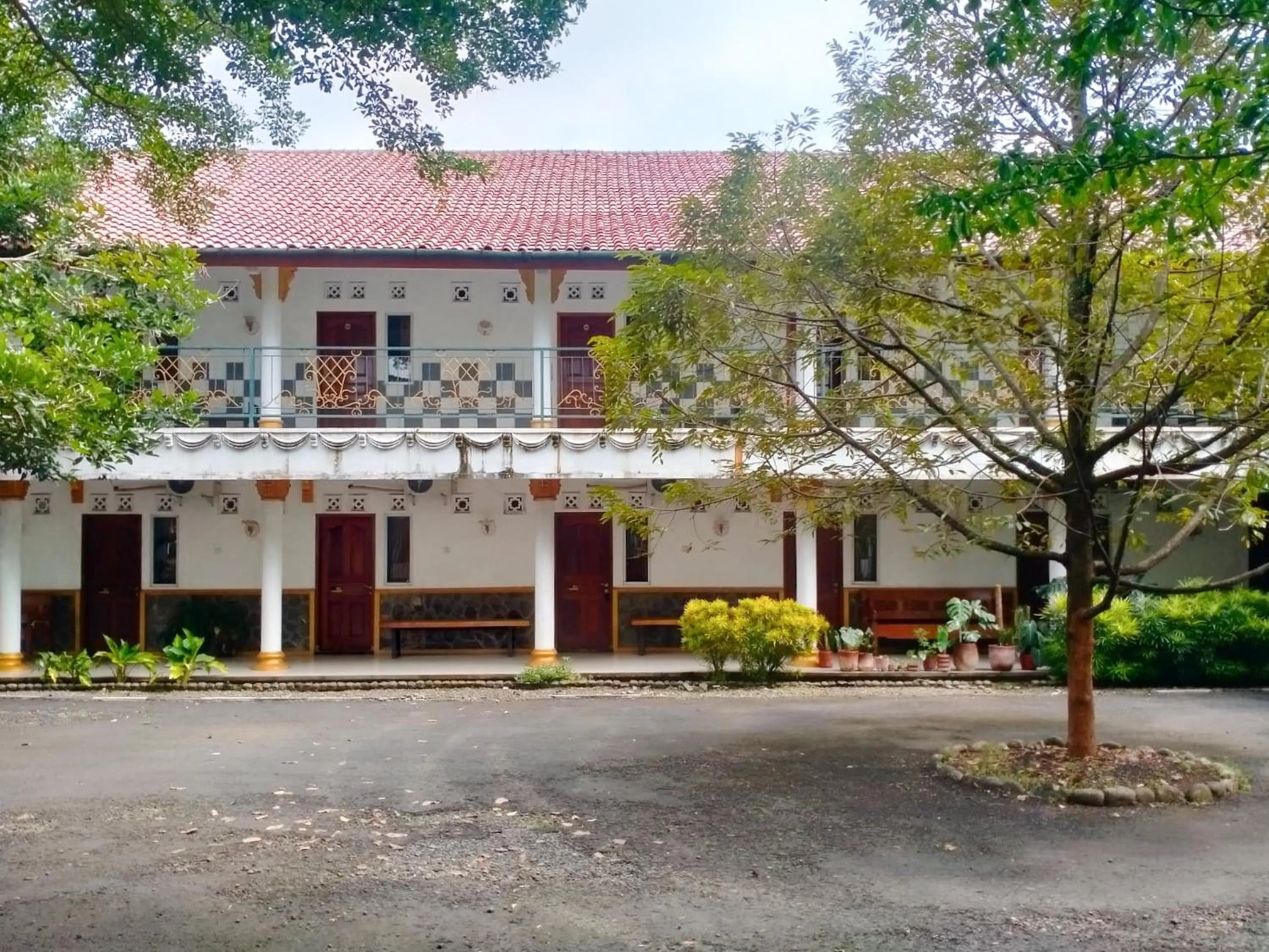 Facade/entrance in OYO 93253 Guest House Arundaya Syariah