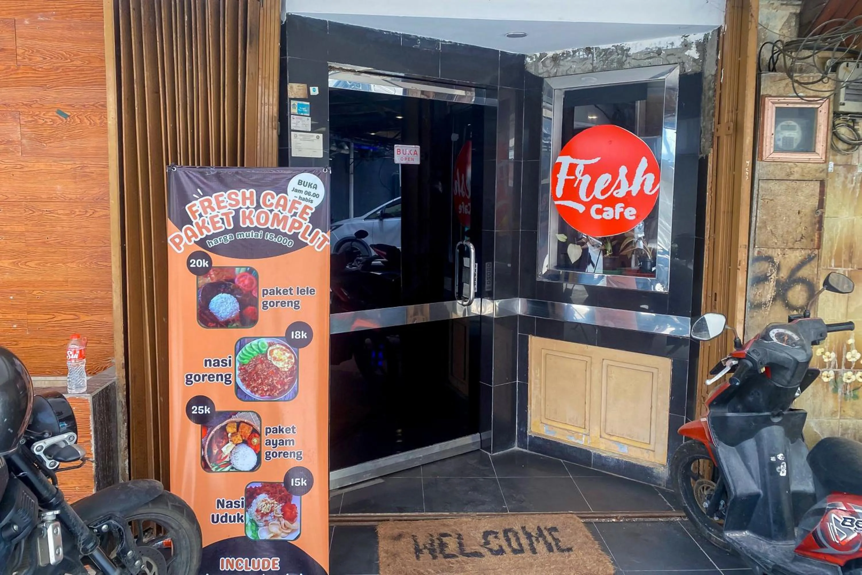 Facade/entrance in Fresh Place RedPartner