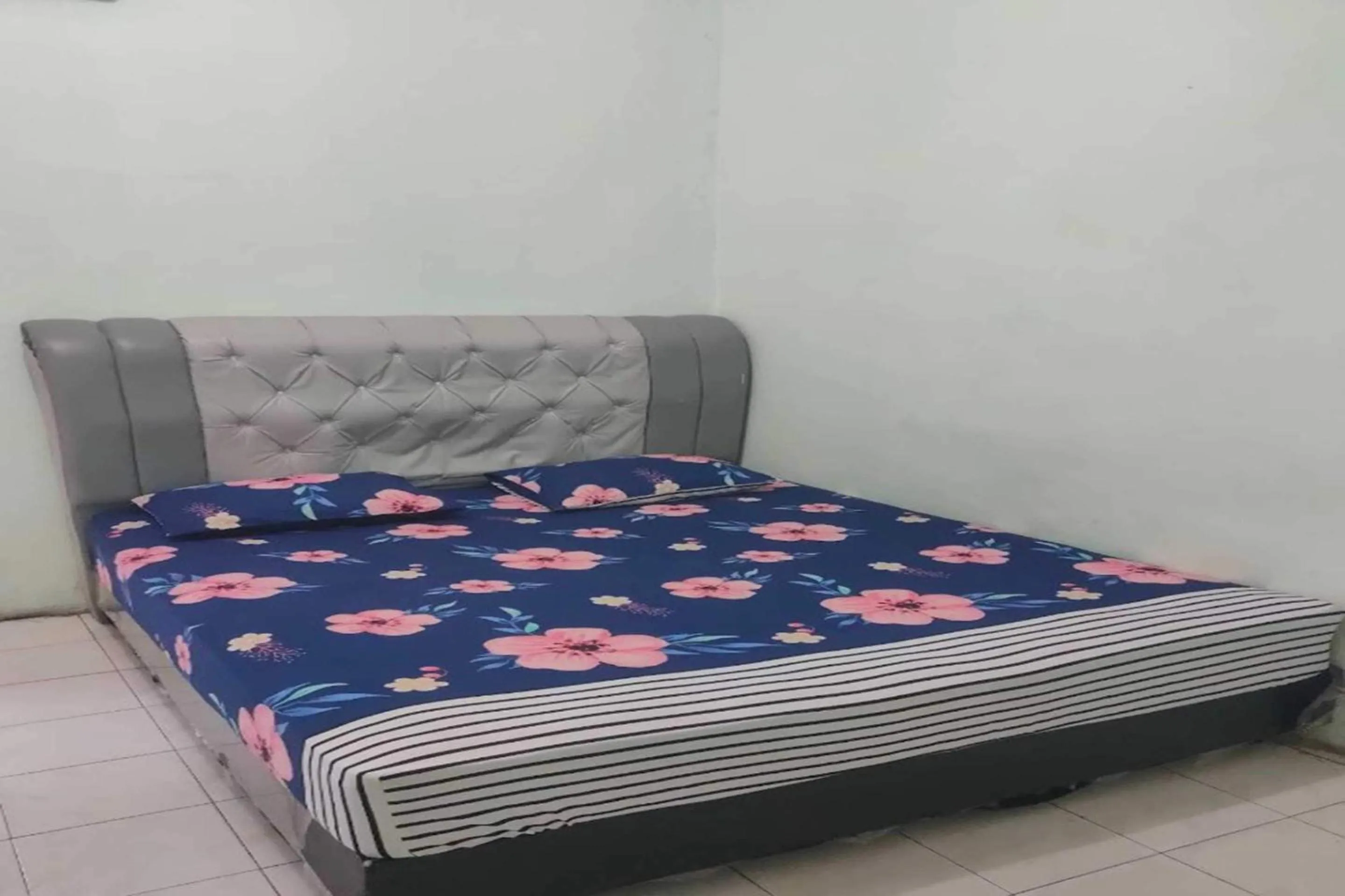 Bedroom in Hotel O Maradona Guest House