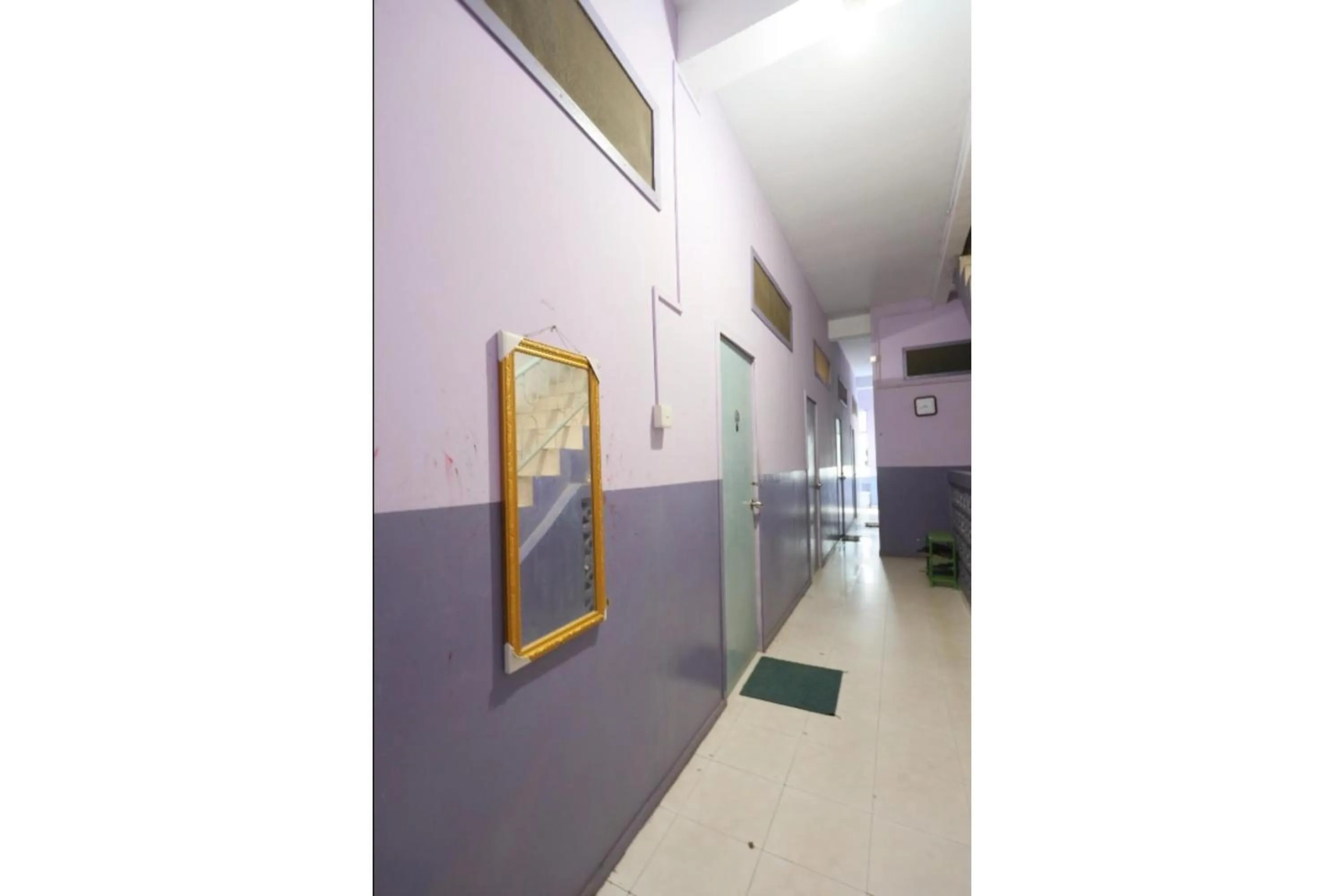Lobby or reception in SPOT ON 93276 Fendi 2 Homestay SyariahNearPelabuhan Feri Batam Centre