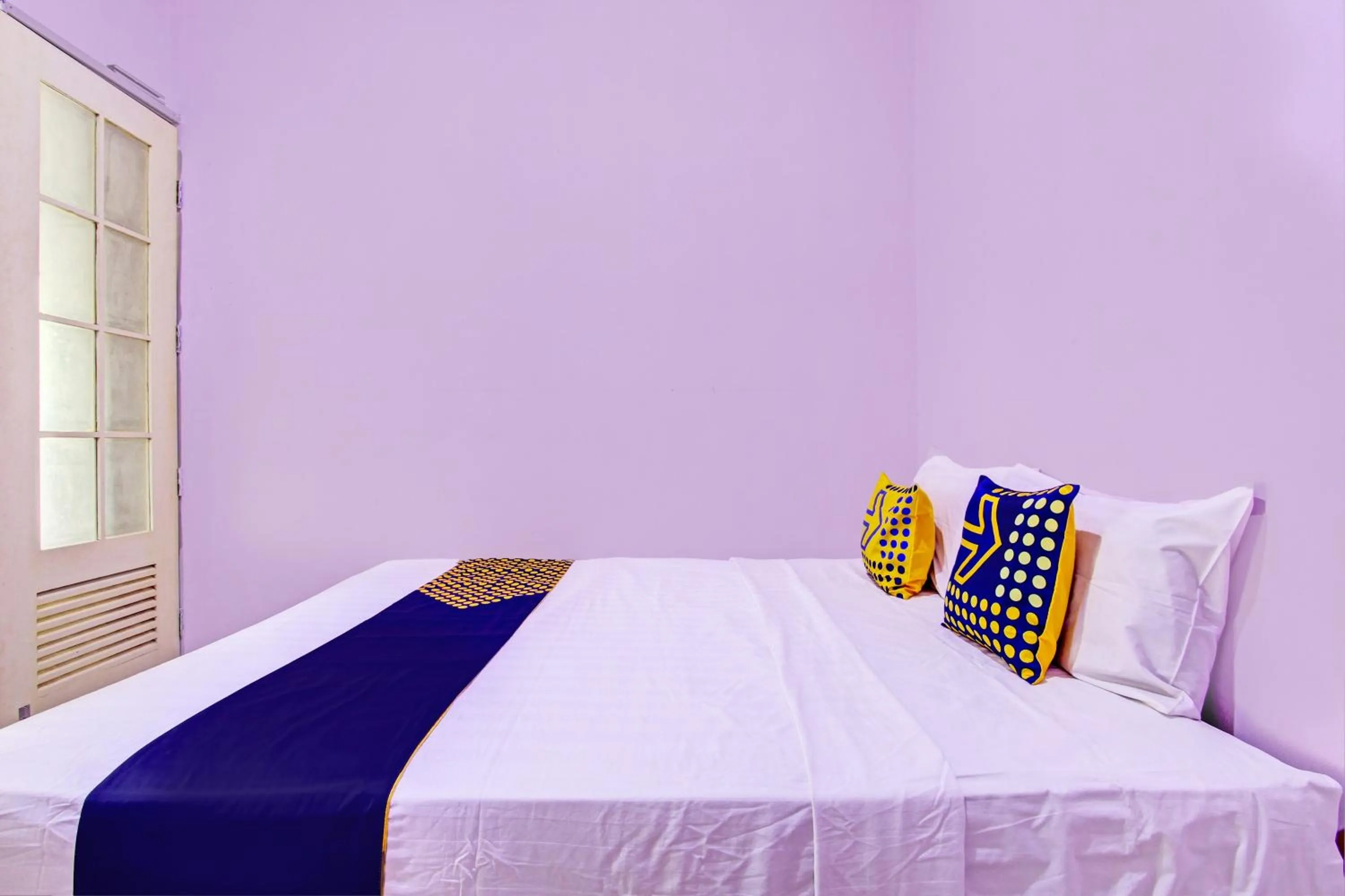 Bedroom, Bed in Hotel O Sengon Kostel Syariah