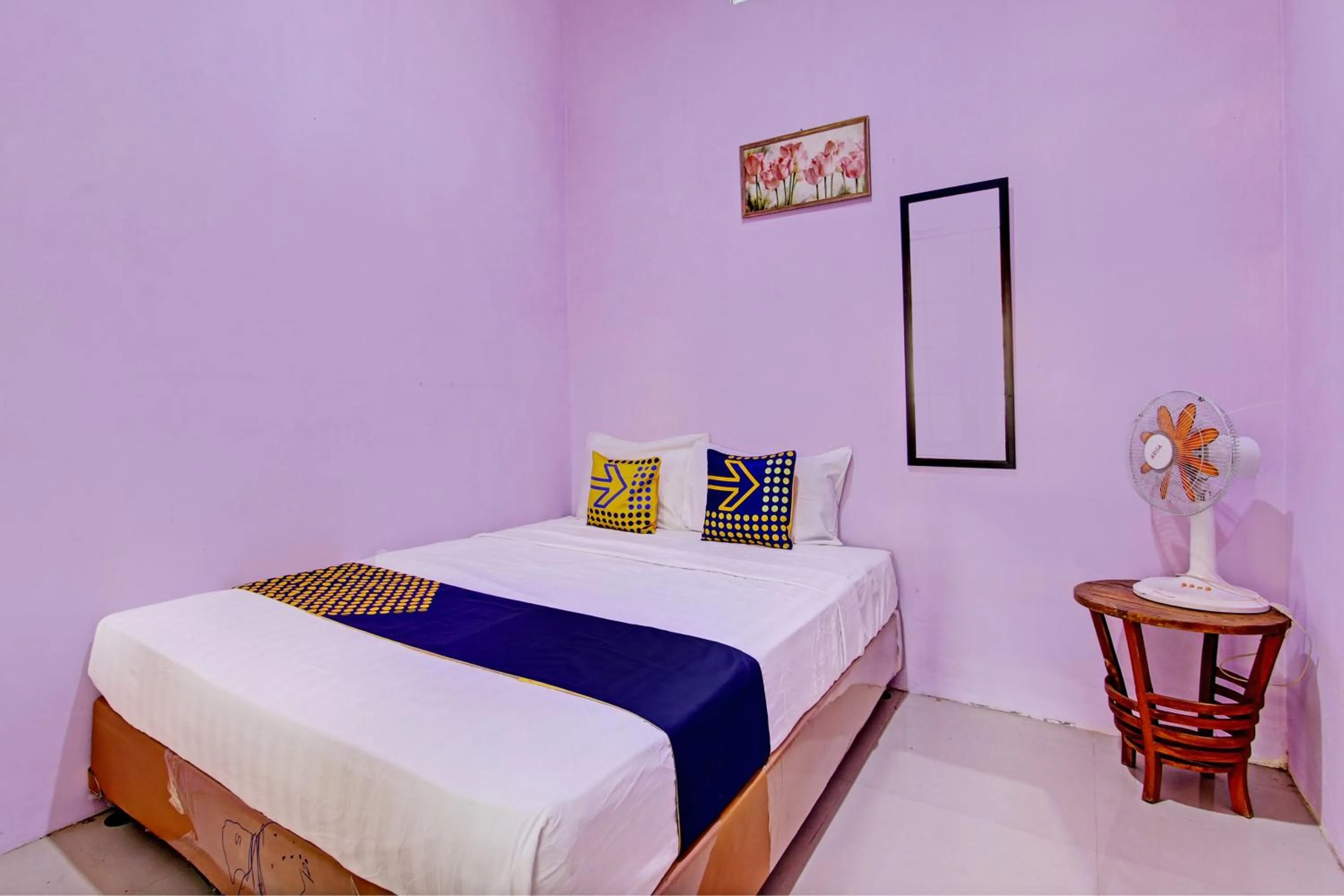 Bedroom, Bed in Hotel O Sengon Kostel Syariah