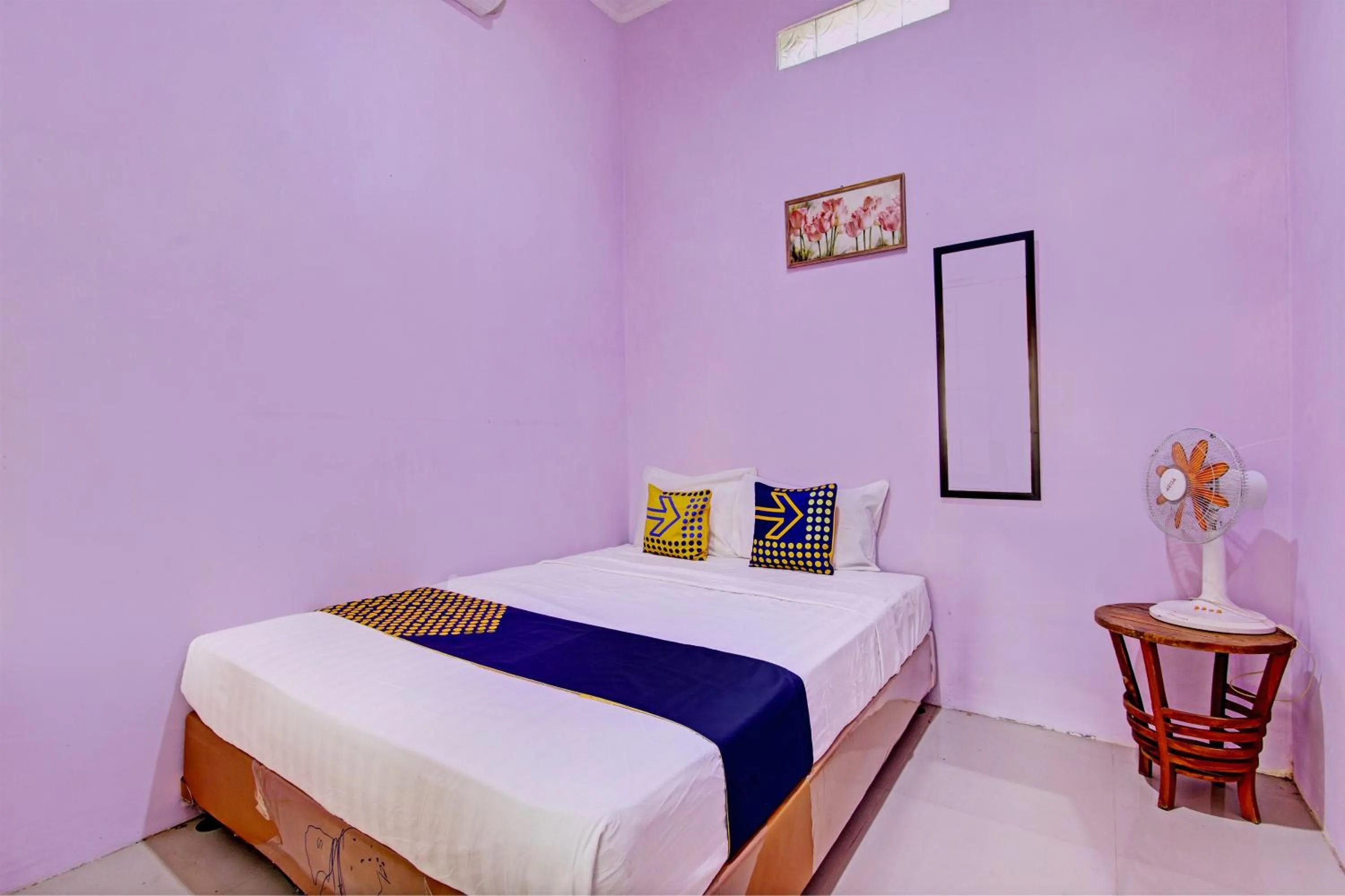 Bedroom, Bed in Hotel O Sengon Kostel Syariah