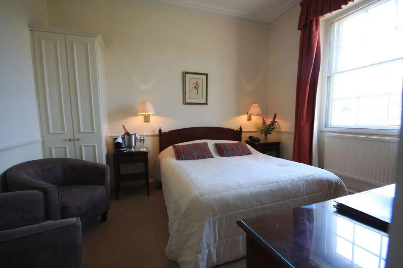 Bed in Worsley Arms Hotel