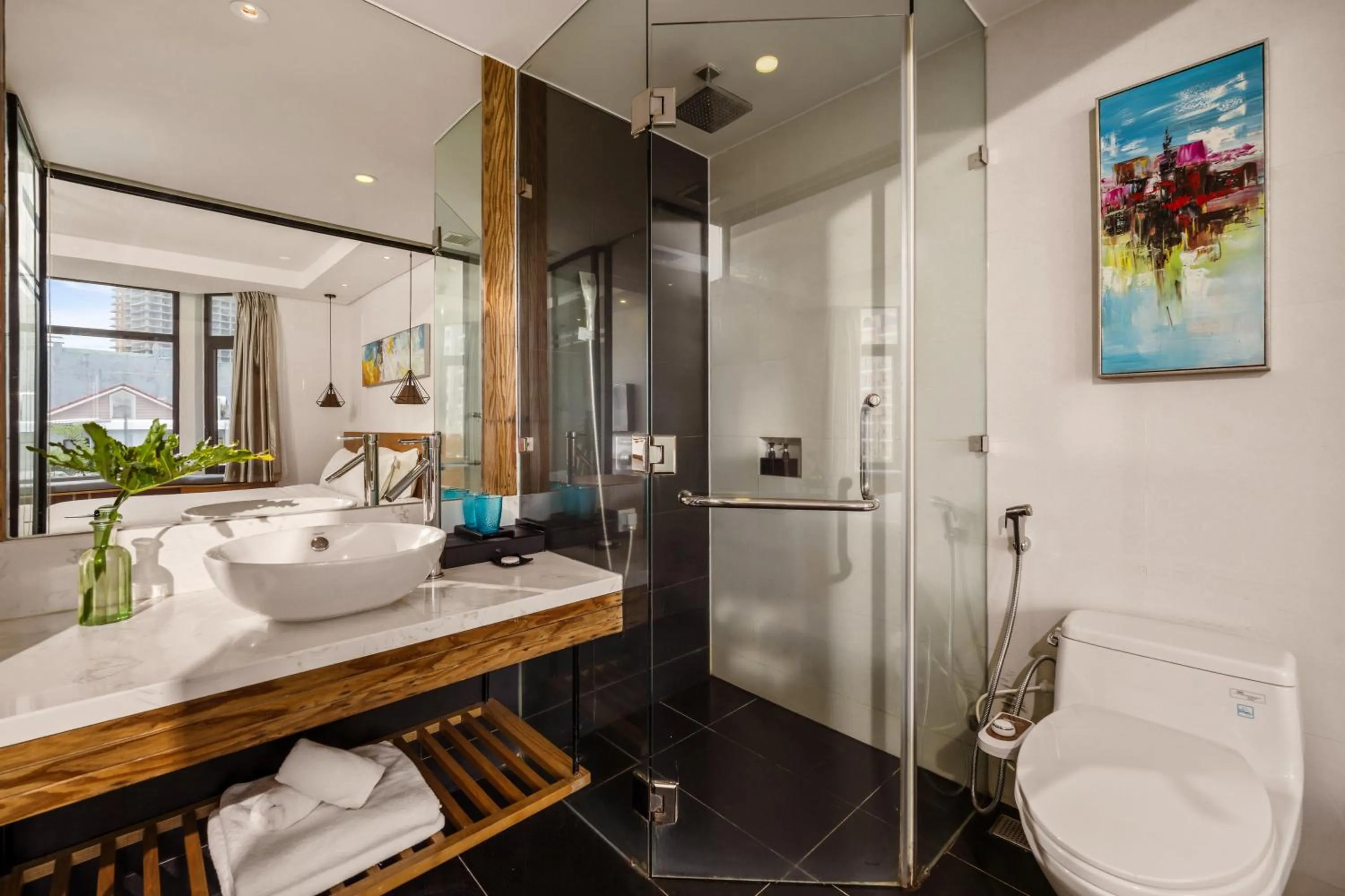 Toilet in Brilliant Majestic Hotel