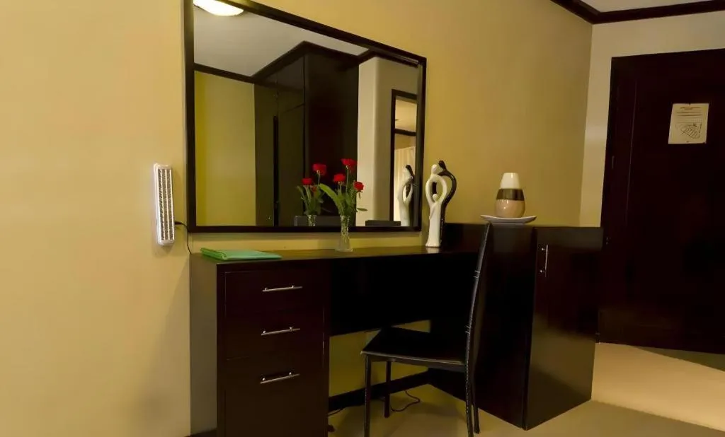 Richmond Plaza Hotel