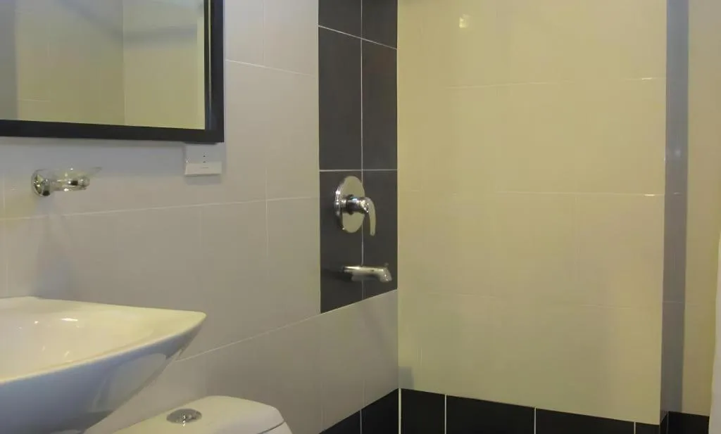 Richmond Plaza Hotel