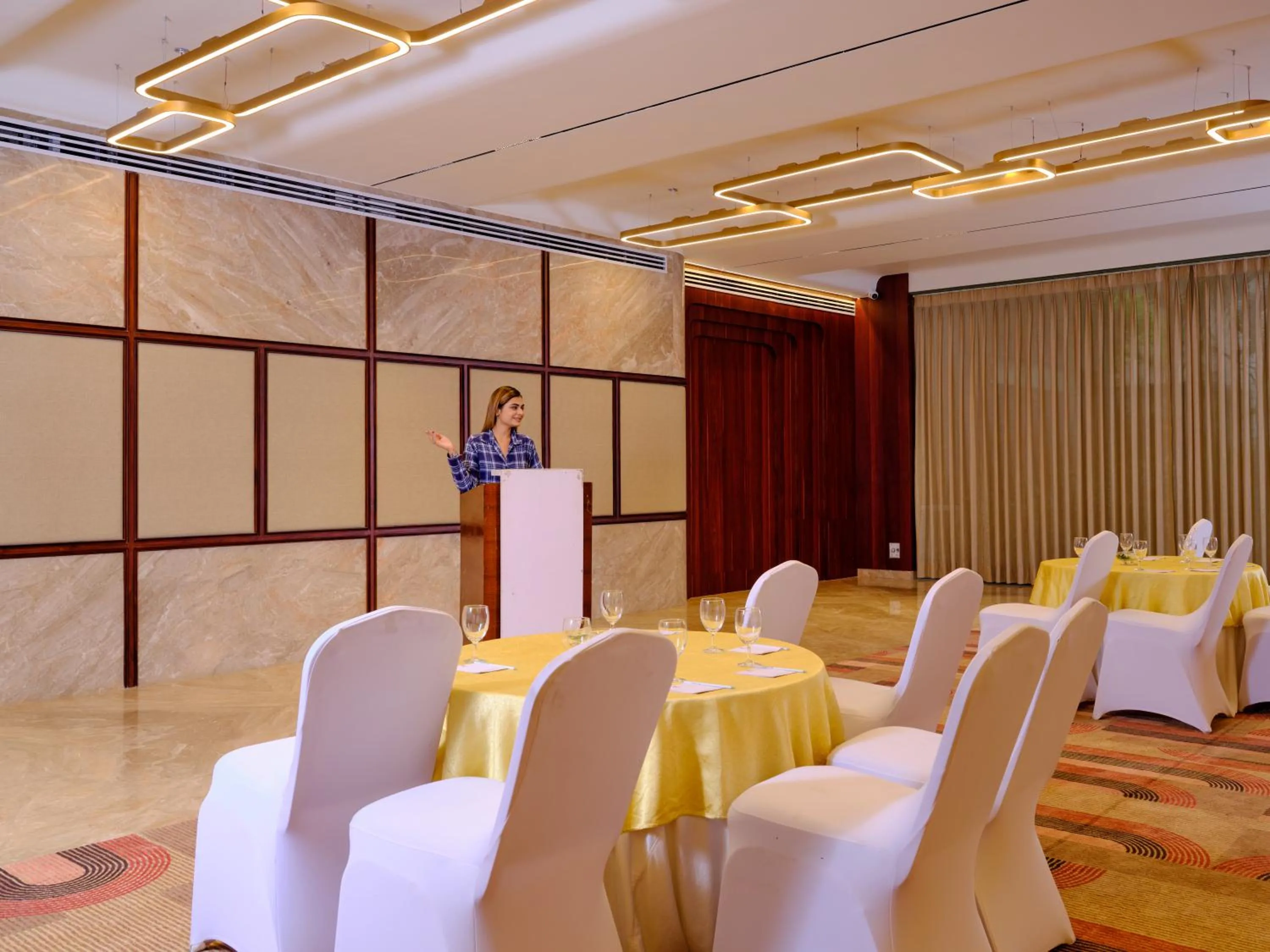 Banquet/Function facilities in Best Western Country Woods Ambala