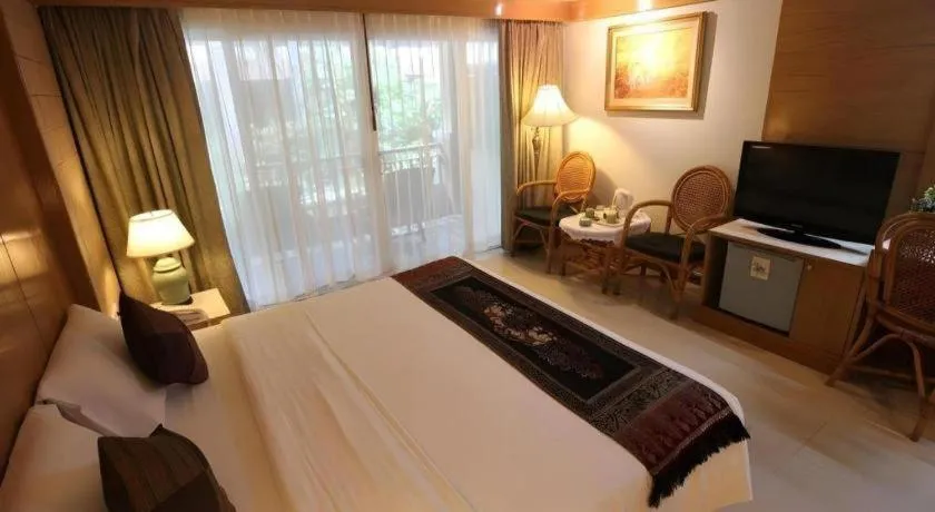 Bed in Phi Phi Banyan Villa