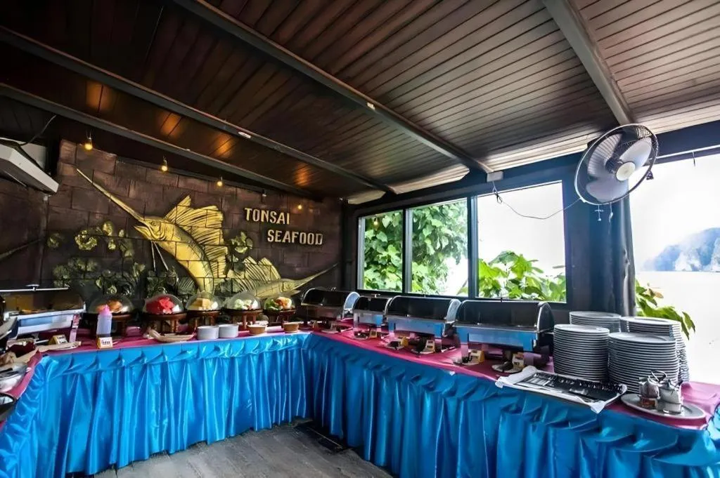 Phi Phi Banyan Villa