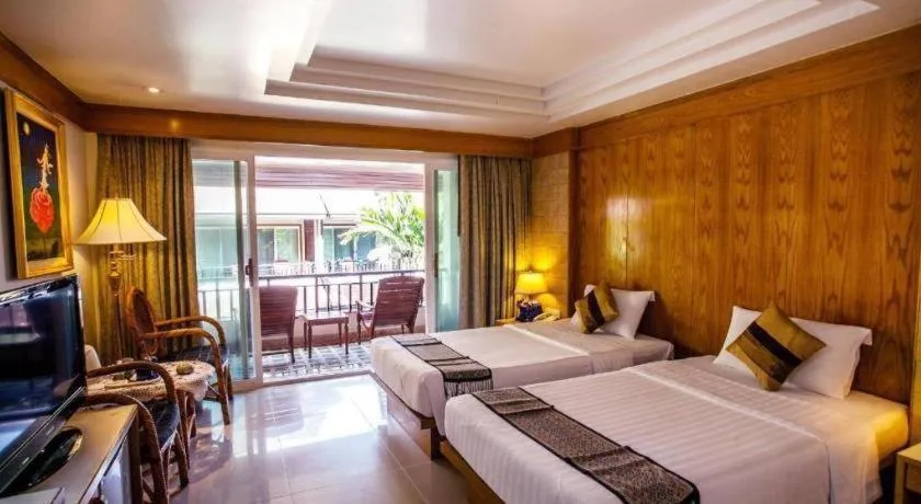Bed in Phi Phi Banyan Villa
