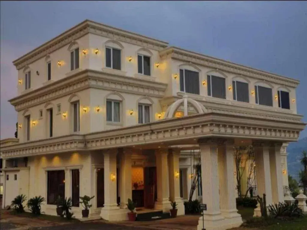 Rizen Premiere Hotel Rizen Premiere Hotel