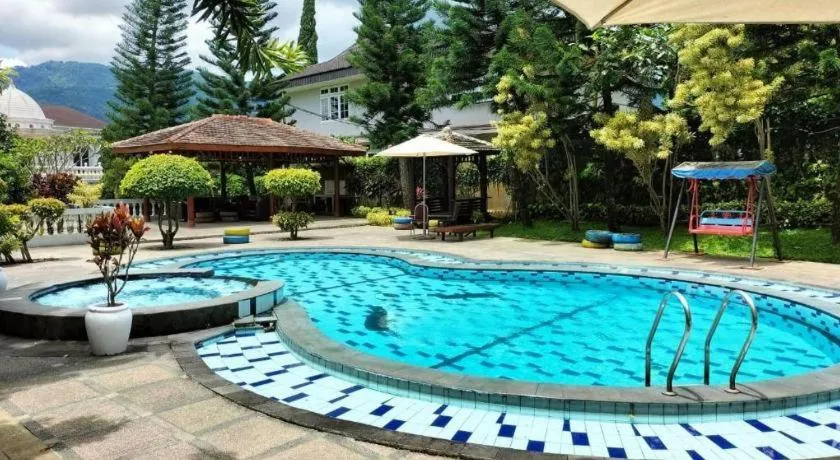 Rizen Premiere Hotel