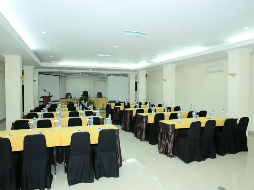 Rizen Premiere Hotel