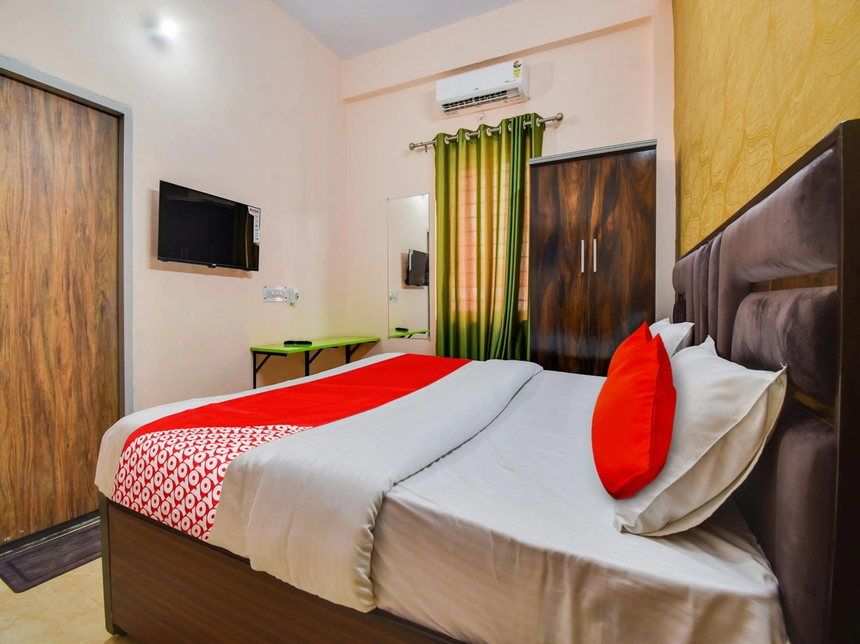 Bedroom in Hotel VRINDAVAN