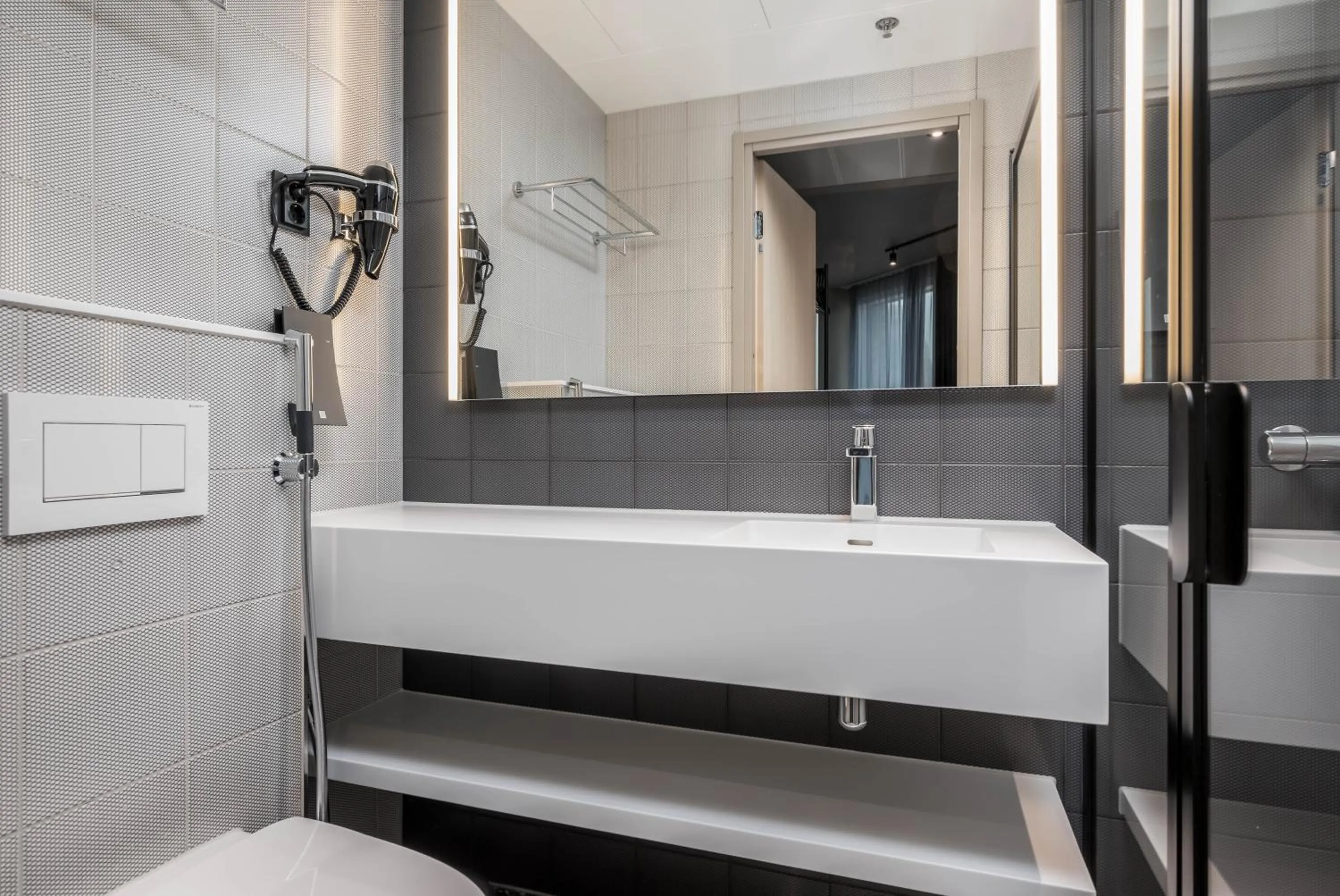 Bathroom in Citybox Helsinki