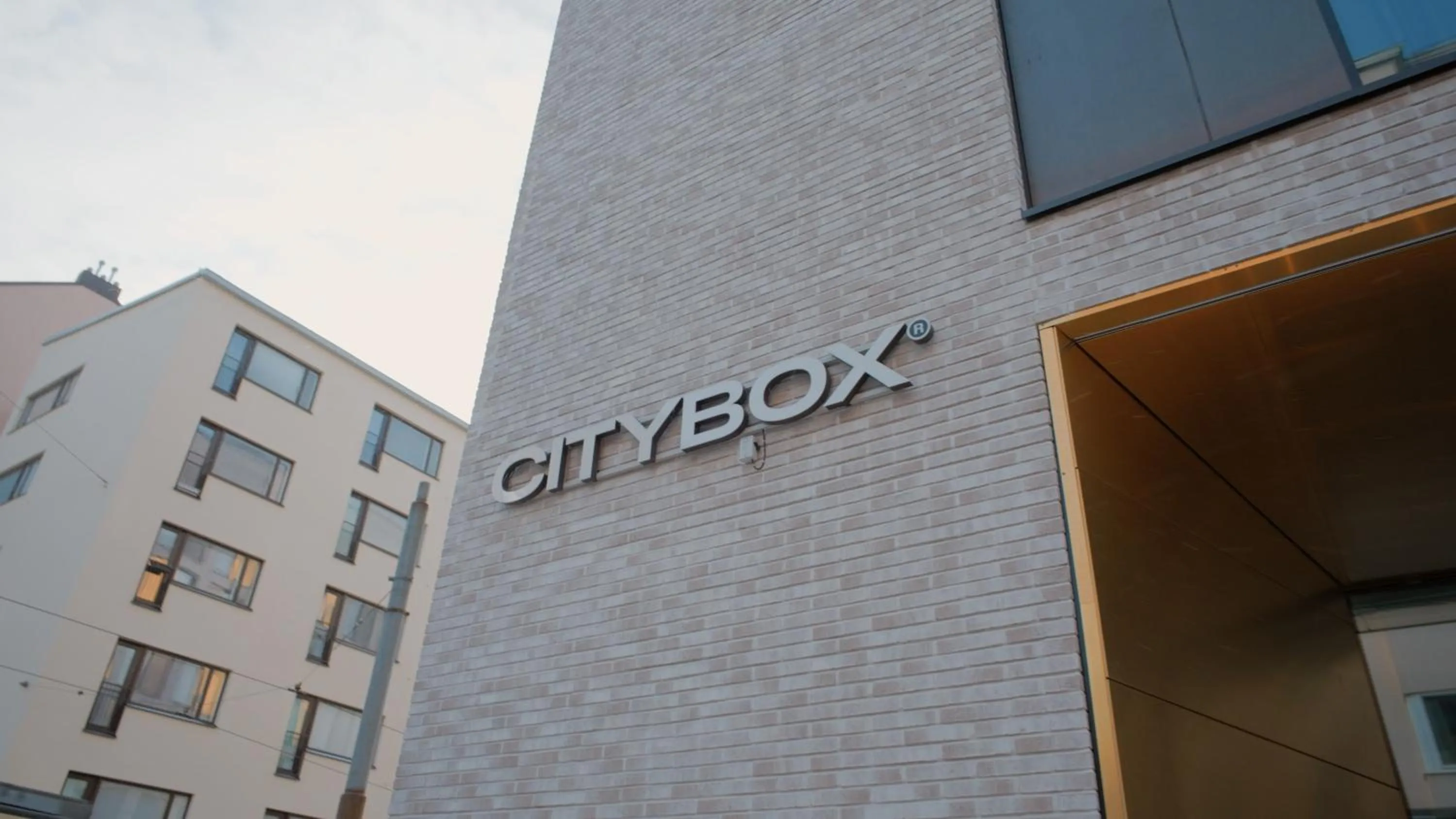 Facade/entrance in Citybox Helsinki