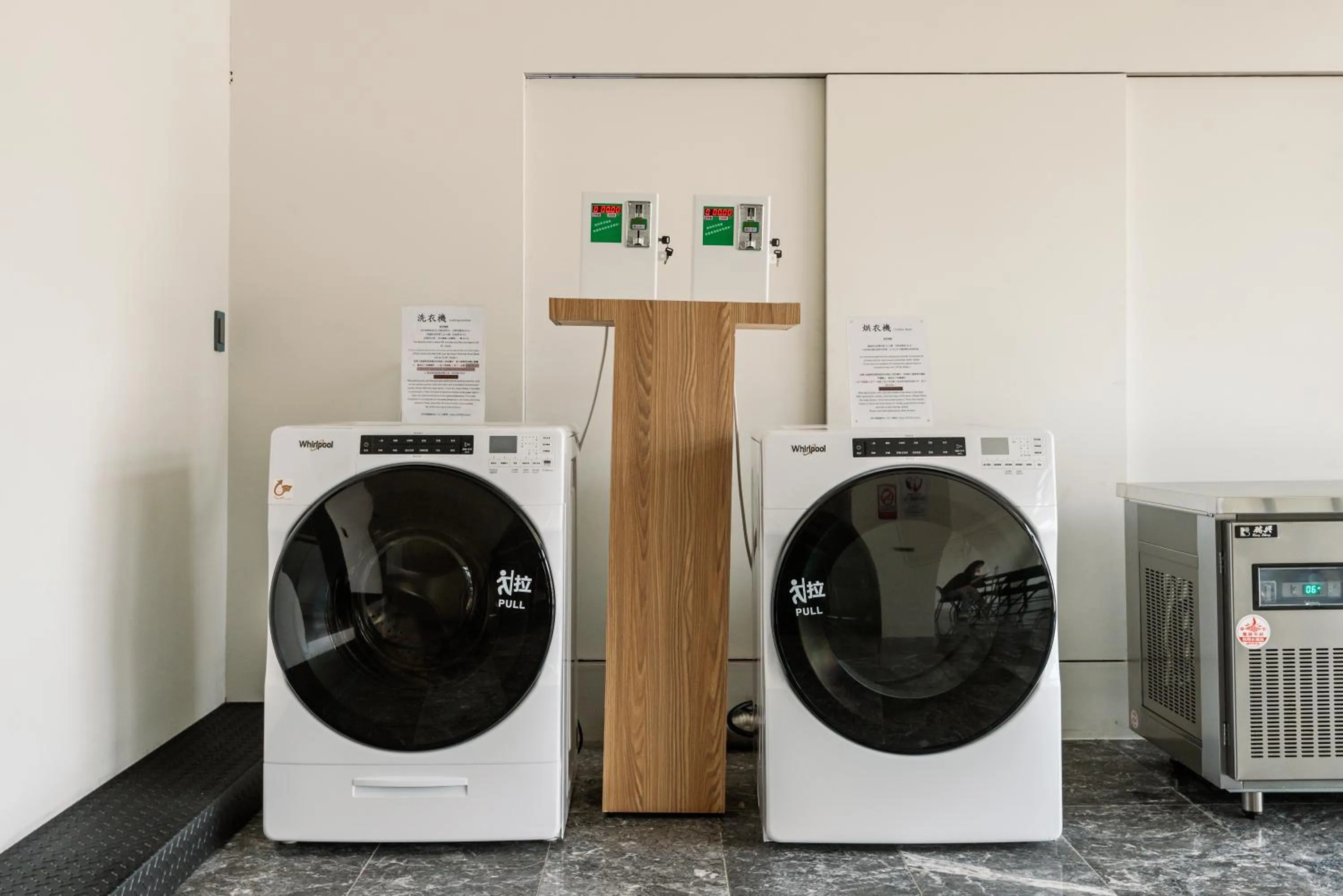 washing machine in Saturn Hotel