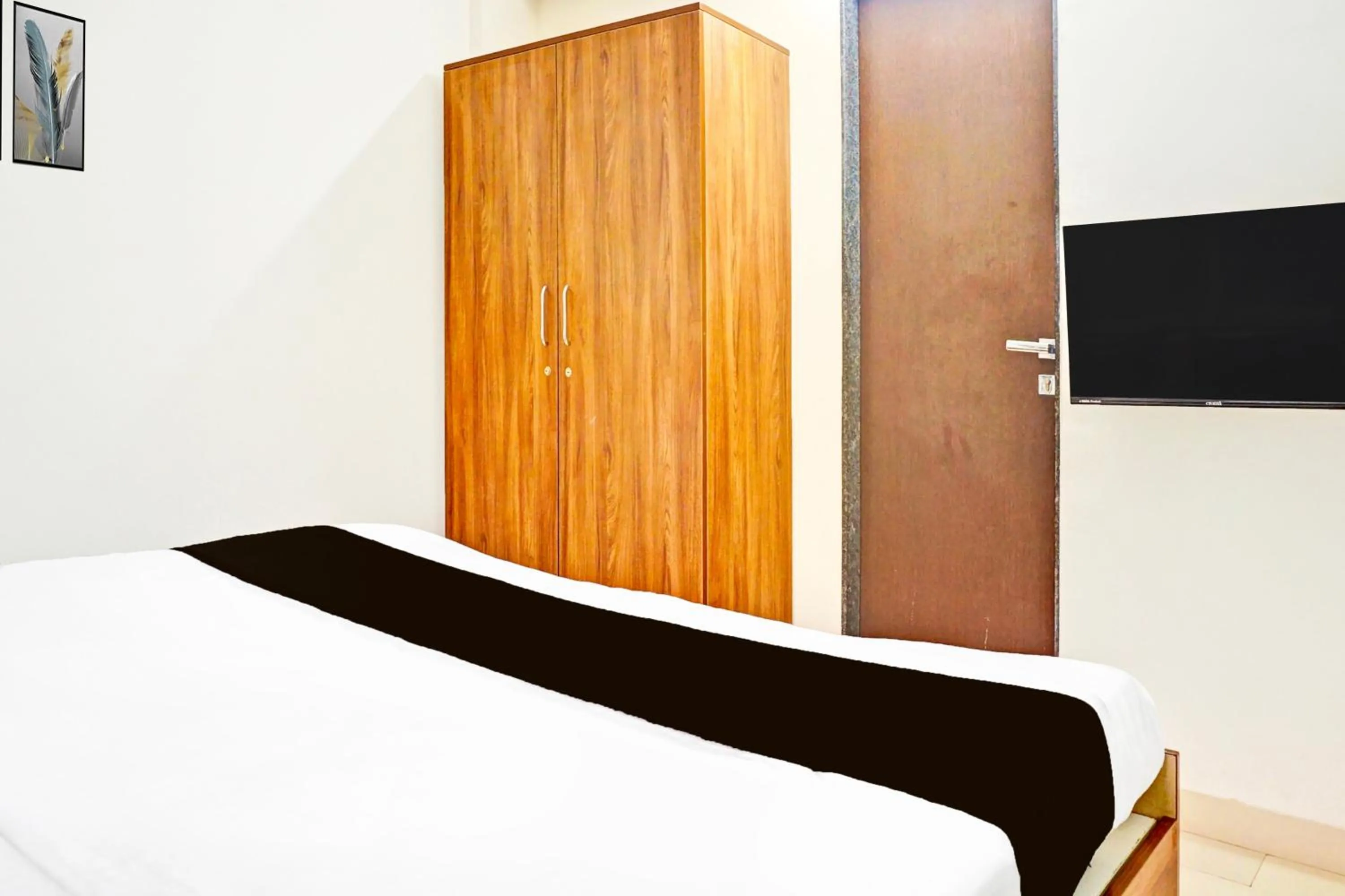 Bedroom, Bed in Super Collection O Baner formerly Seven Hills