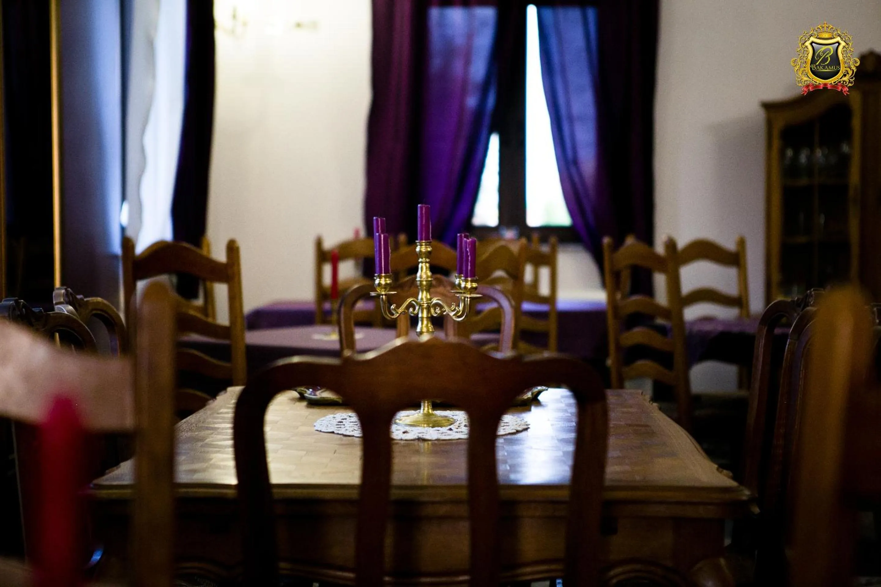 Restaurant/places to eat in Rezydencja Bakamus