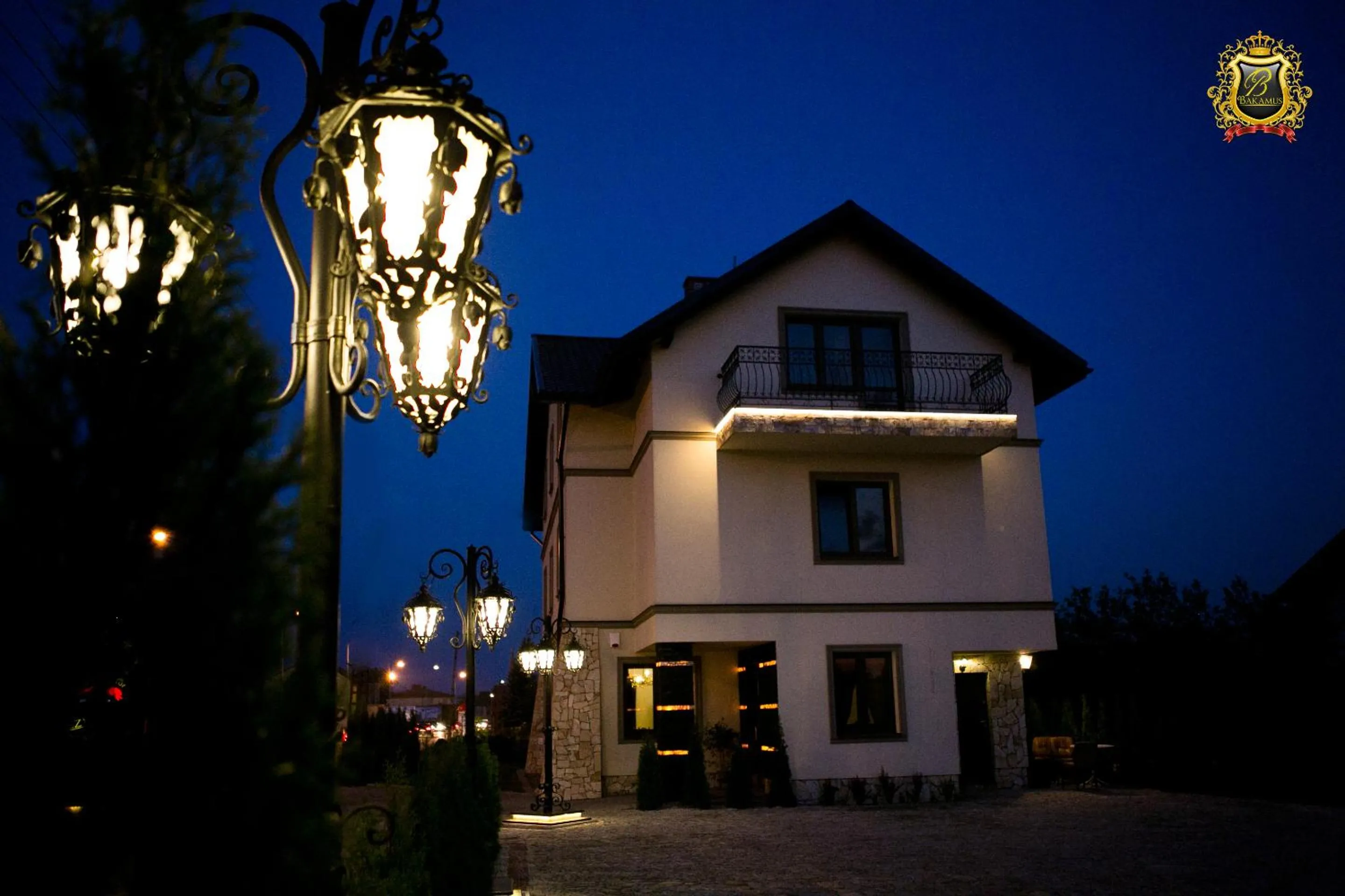 Facade/entrance in Rezydencja Bakamus