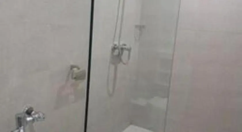 Travelite Hotel Legarda