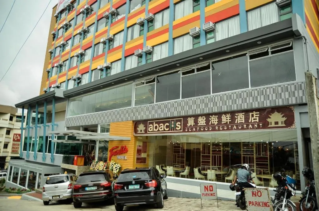 Travelite Hotel Legarda