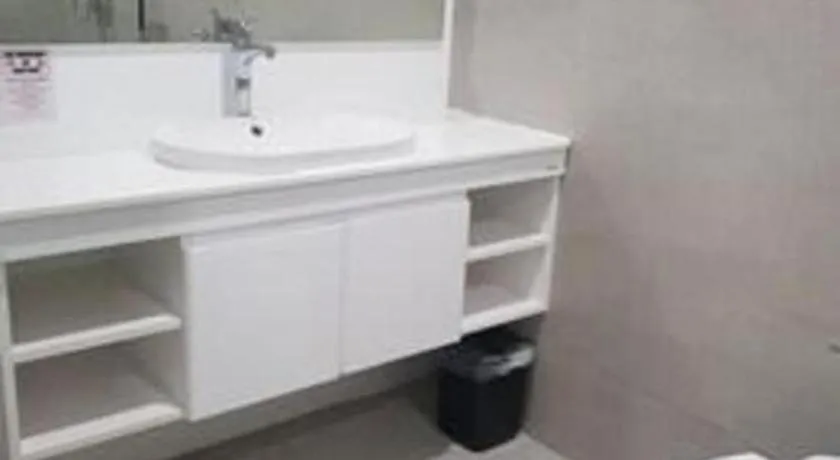 Travelite Hotel Legarda