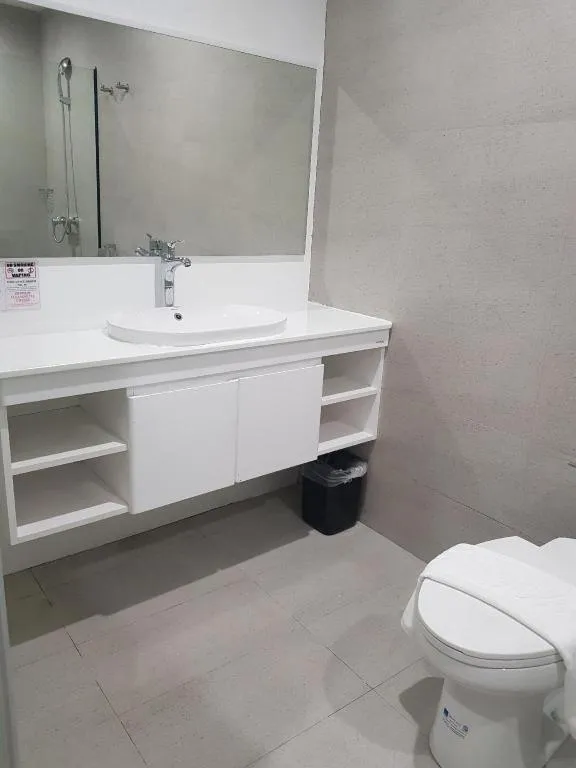 Travelite Hotel Legarda