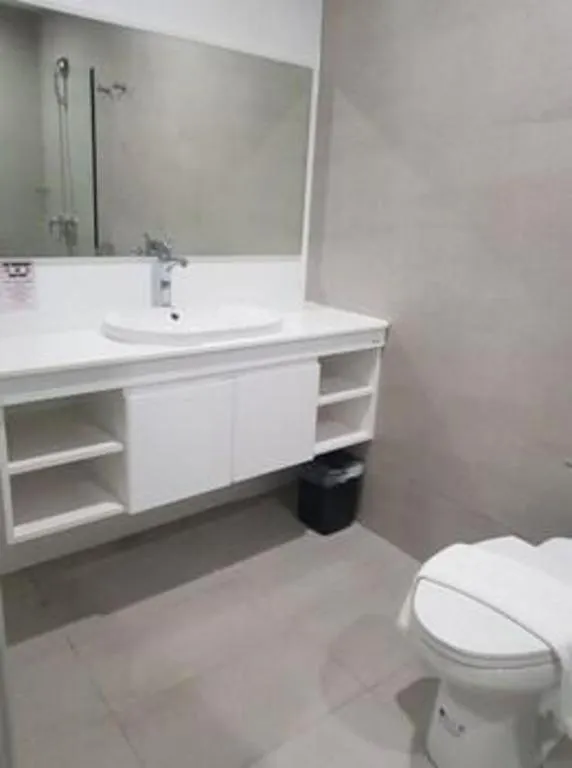 Travelite Hotel Legarda