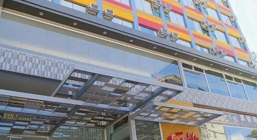 Travelite Hotel Legarda