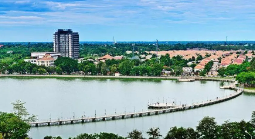 Gasser Park & Residence