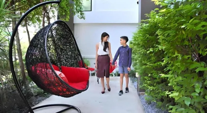 Gasser Park & Residence