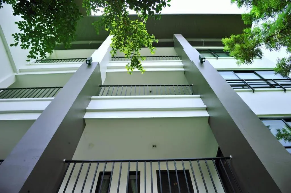 Gasser Park & Residence