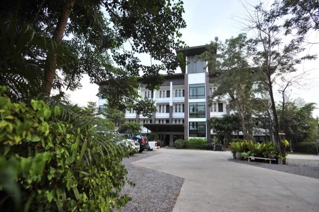 Gasser Park & Residence